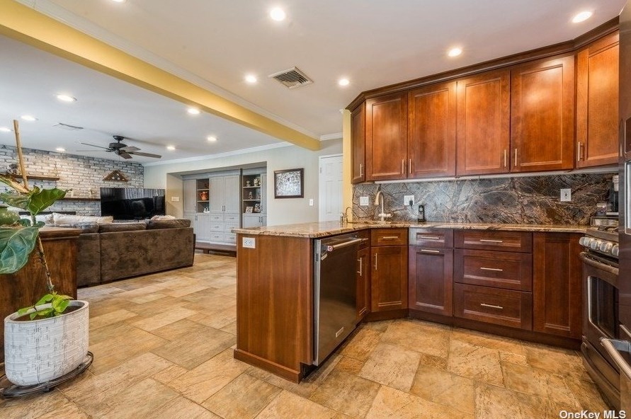 3200 Denton Dr, North Merrick NY 11566-5100 exterior