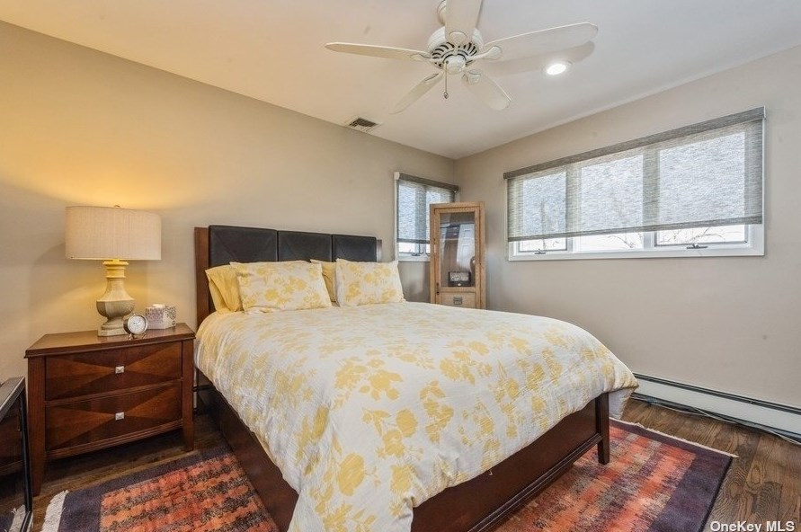 3200 Denton Dr, North Merrick NY 11566-5100 exterior