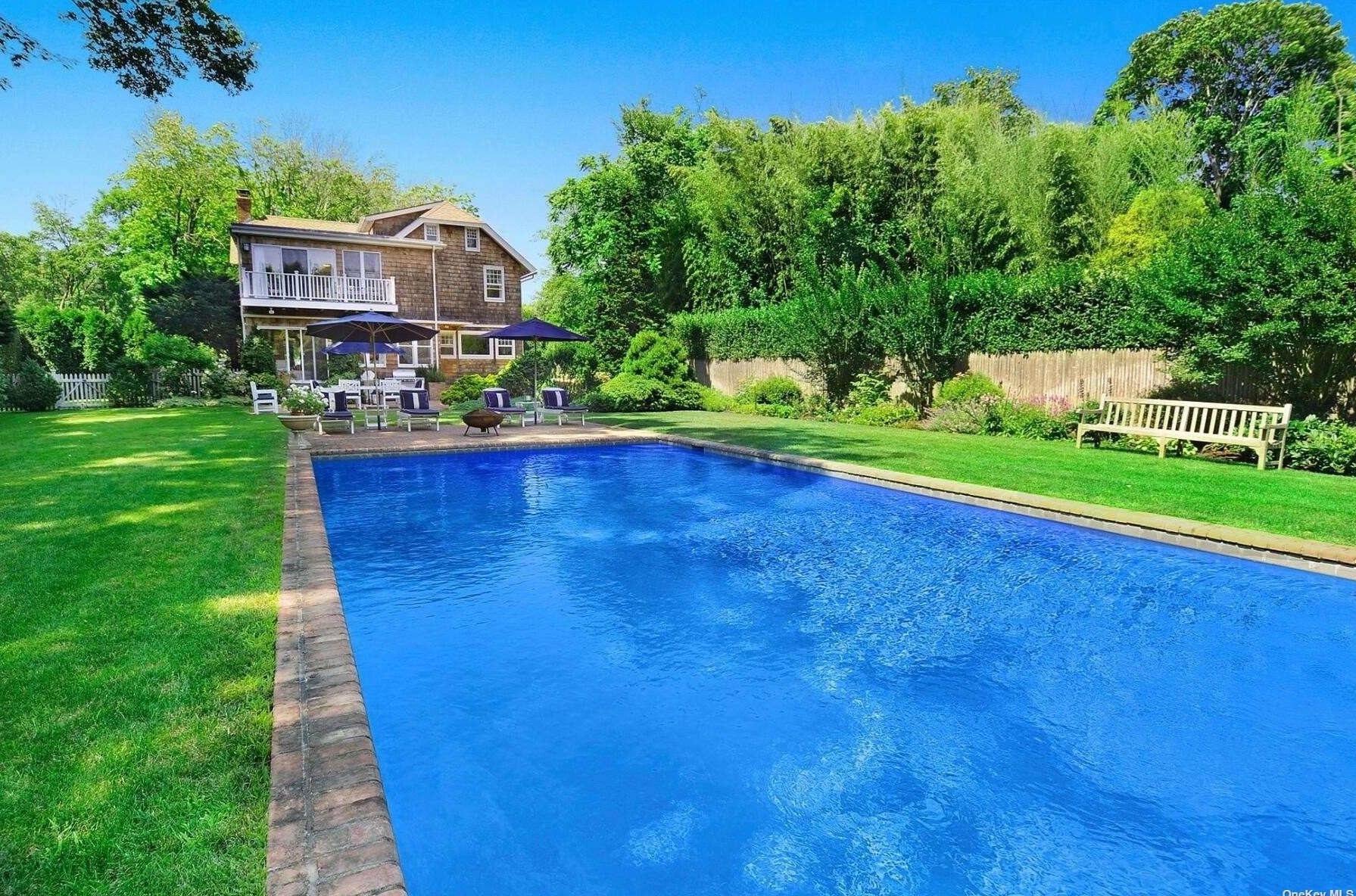 76 Pantigo Rd, East Hampton, NY 11937