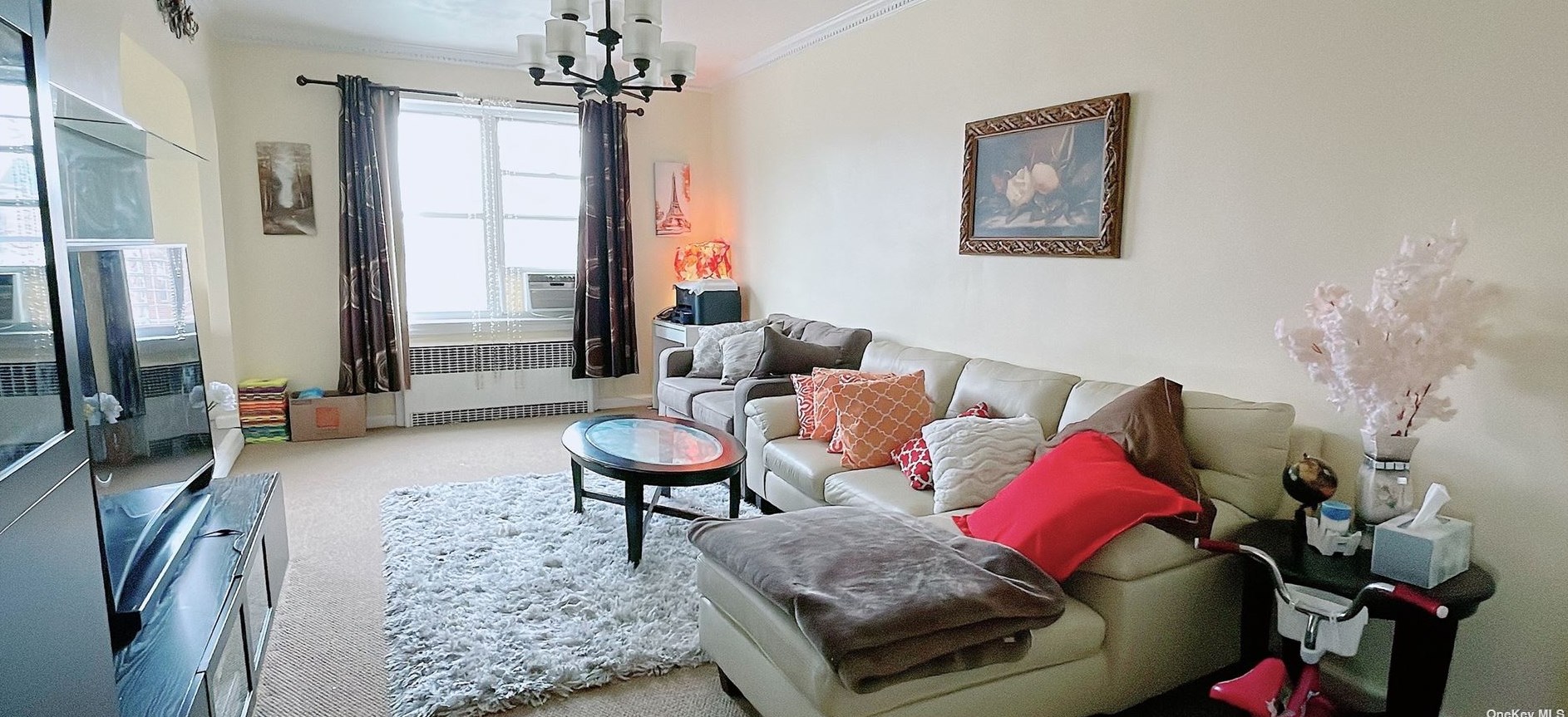 7402 Woodside Ave, Flushing, NY 11373-1850
