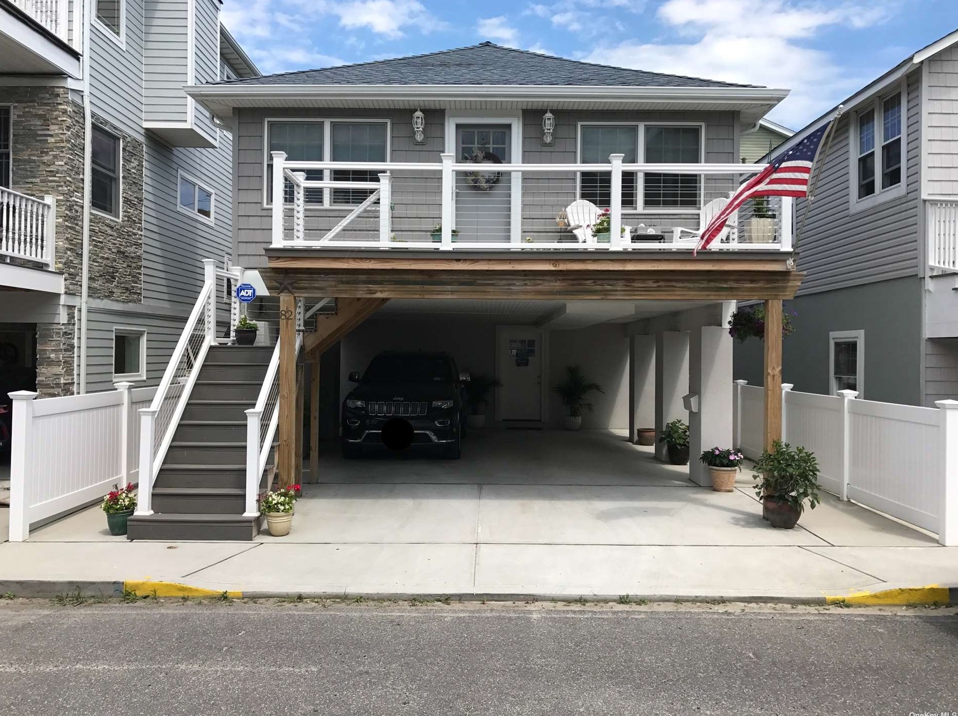 82 Michigan St, East Atlantic Beach, NY 11561-1330