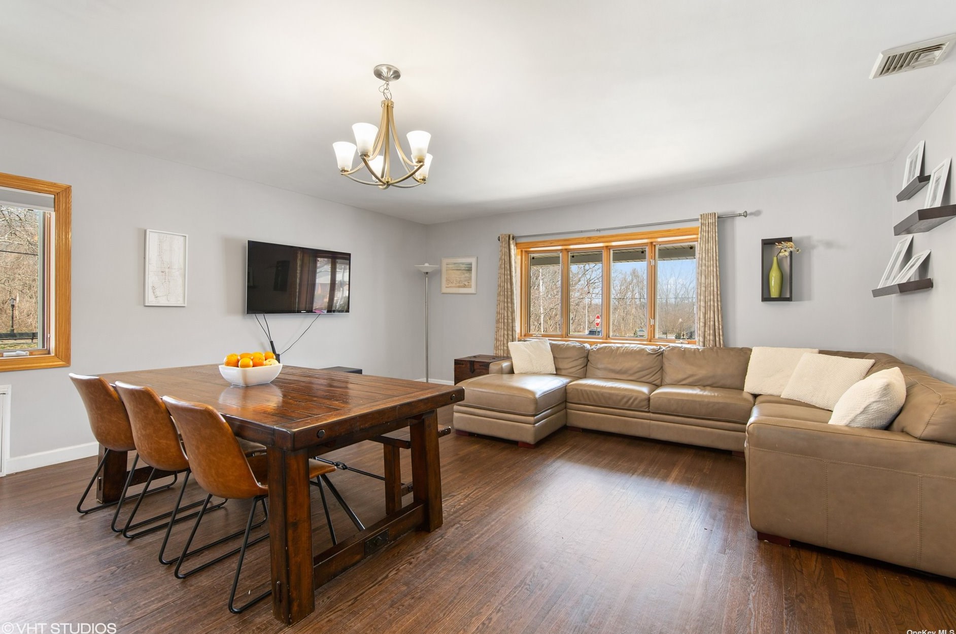 50-04 231st St, Flushing, NY 11364-1519