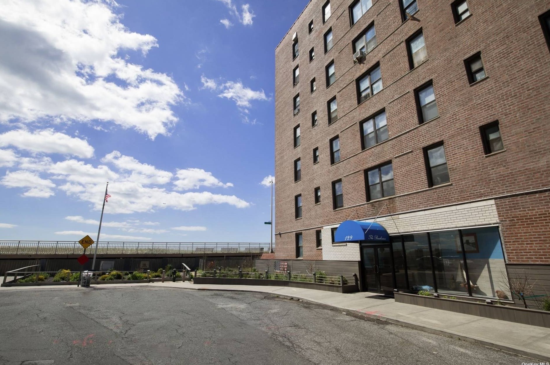 129 Beach 118th St #2j, Far Rockaway, NY 11694