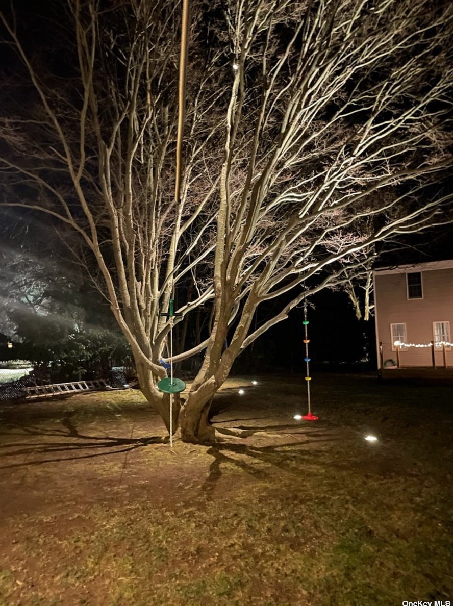 6082 Country Rd, Wildwood NY  11792-1624 exterior