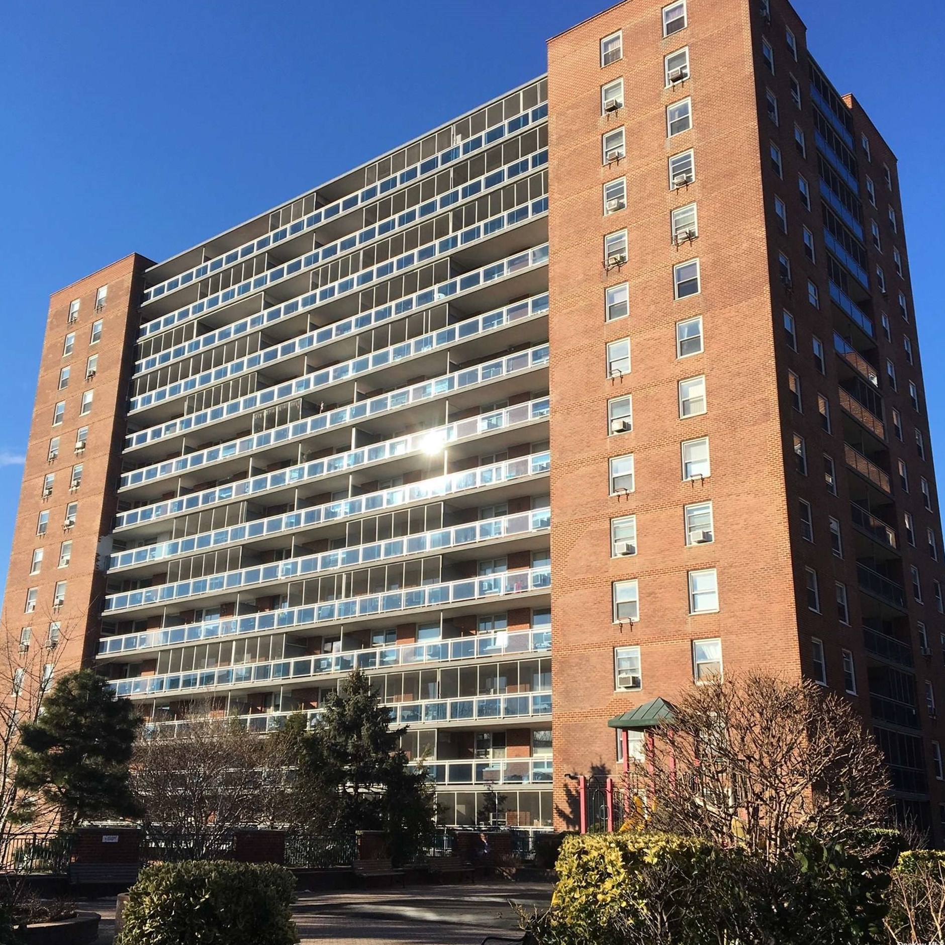97-10 62nd Dr #8g, Flushing, NY 11374