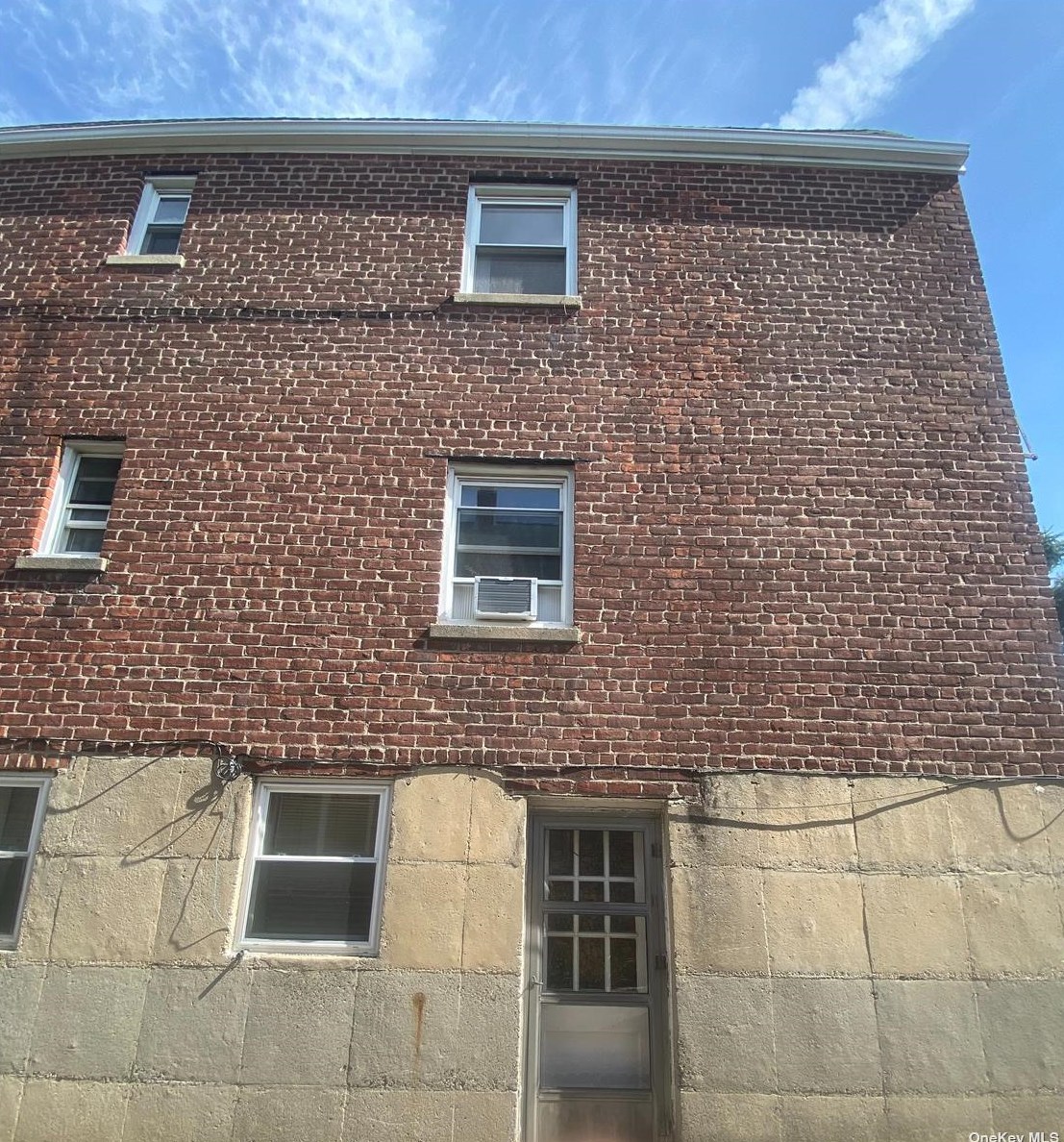 137-14 Booth Memorial Ave, Flushing NY exterior