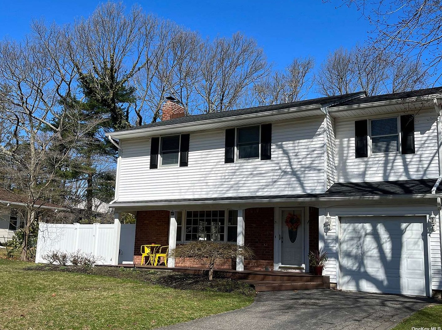 31 Puritan Path, Prt Jefferson Station, NY 11777-1456