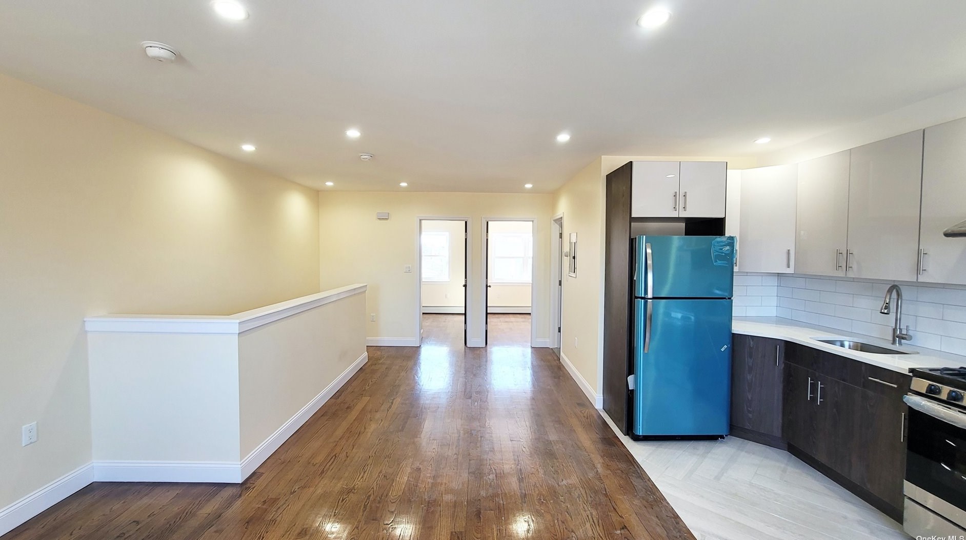 61-16 Main St #2fl, Flushing, NY 11367