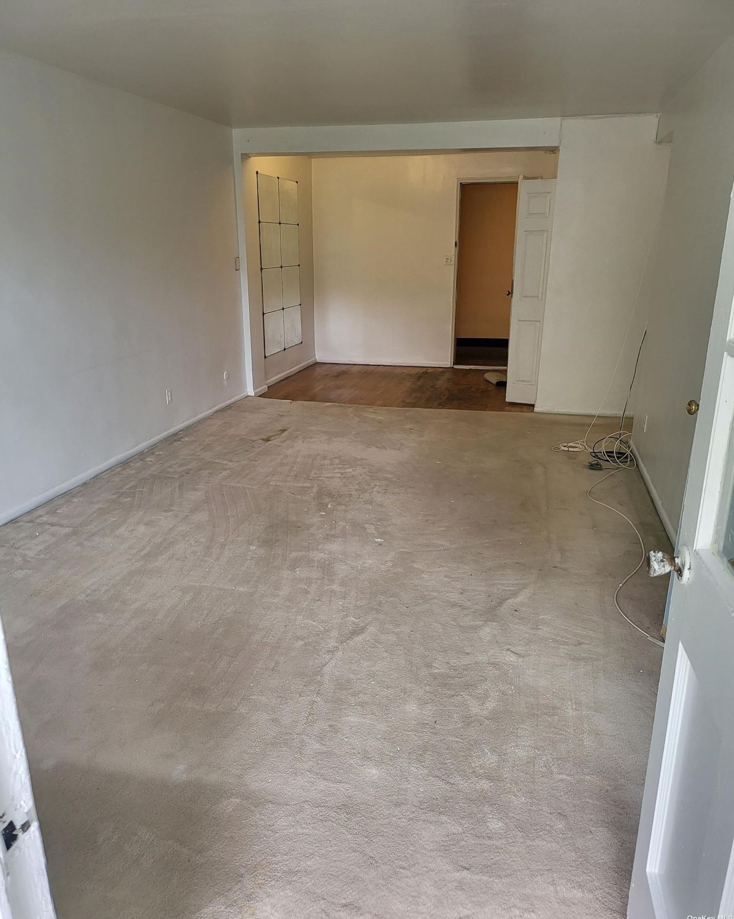 6610 Thornton Pl, Flushing NY  11374-5106 exterior