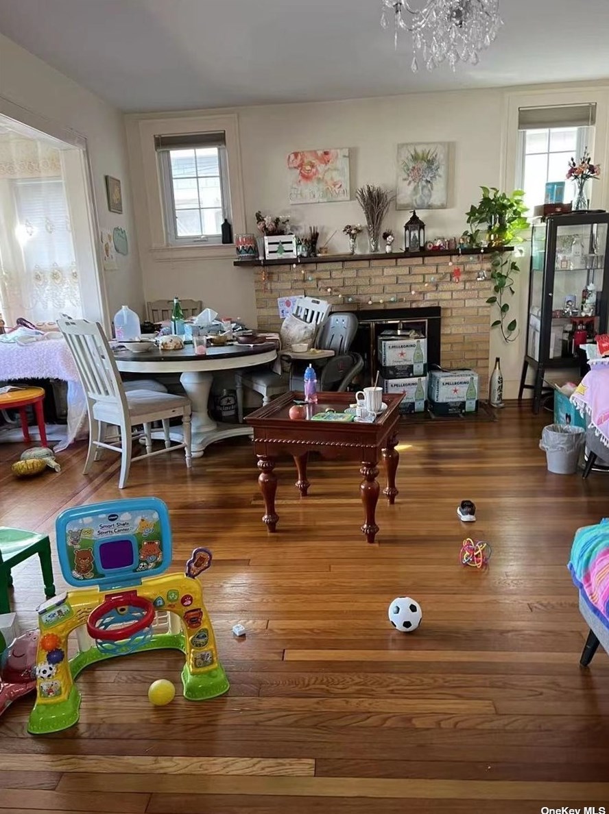 40-16 221st St, Flushing, NY 11361