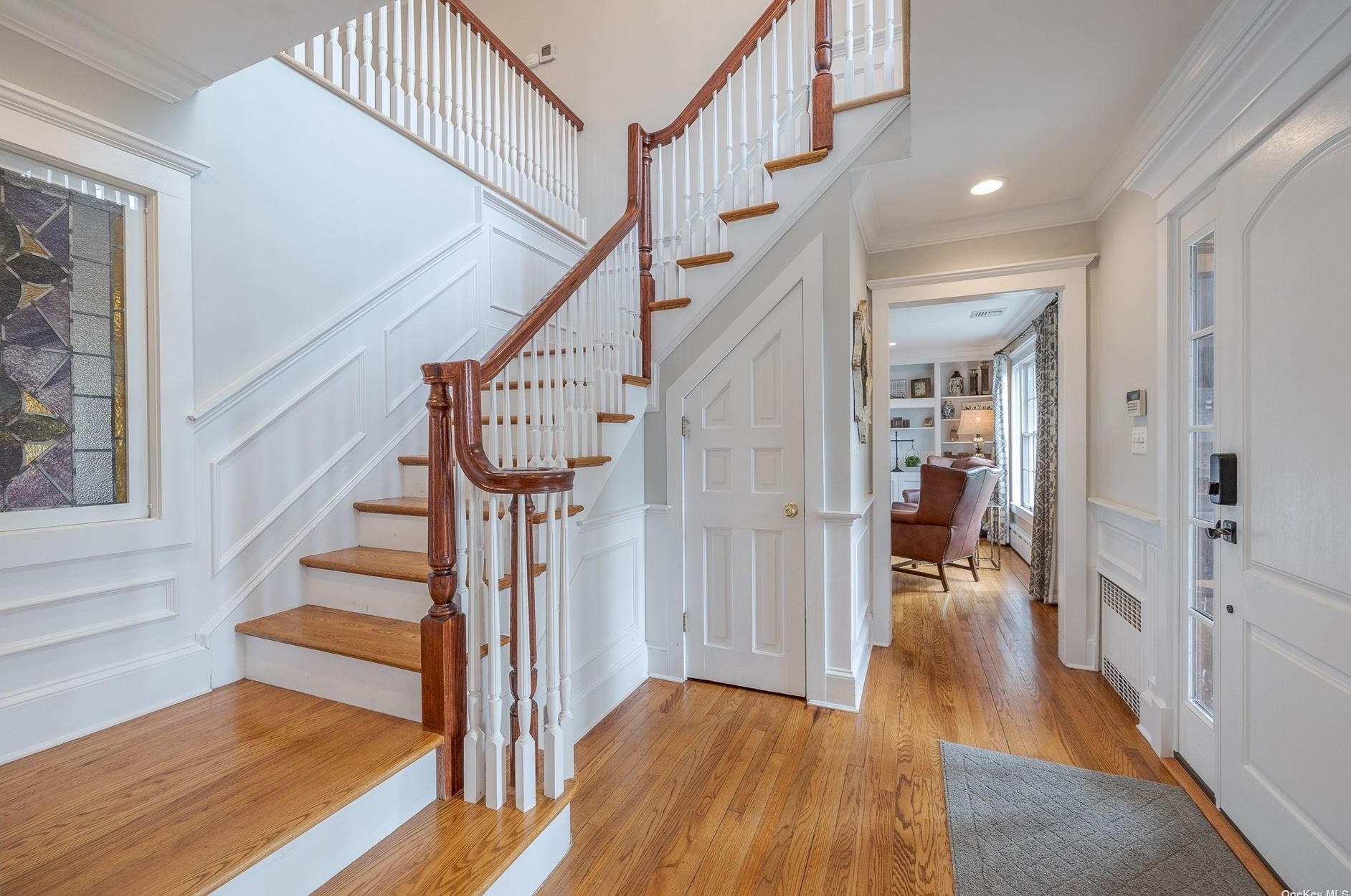 95 Cabot Rd, East Massapequa, NY 11758-8117