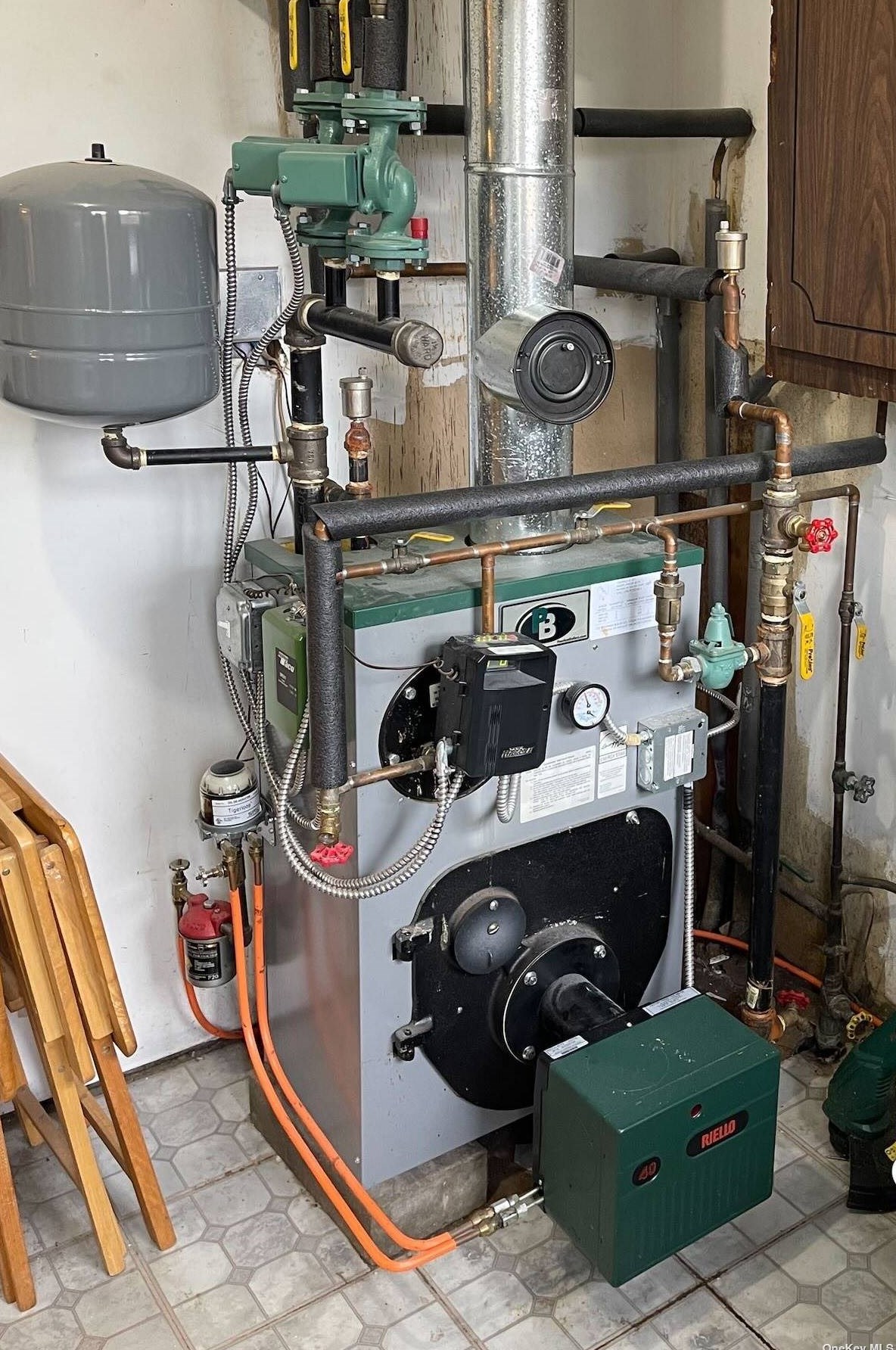 79 Alcolade Dr, Smith Point NY 11967-3801 exterior