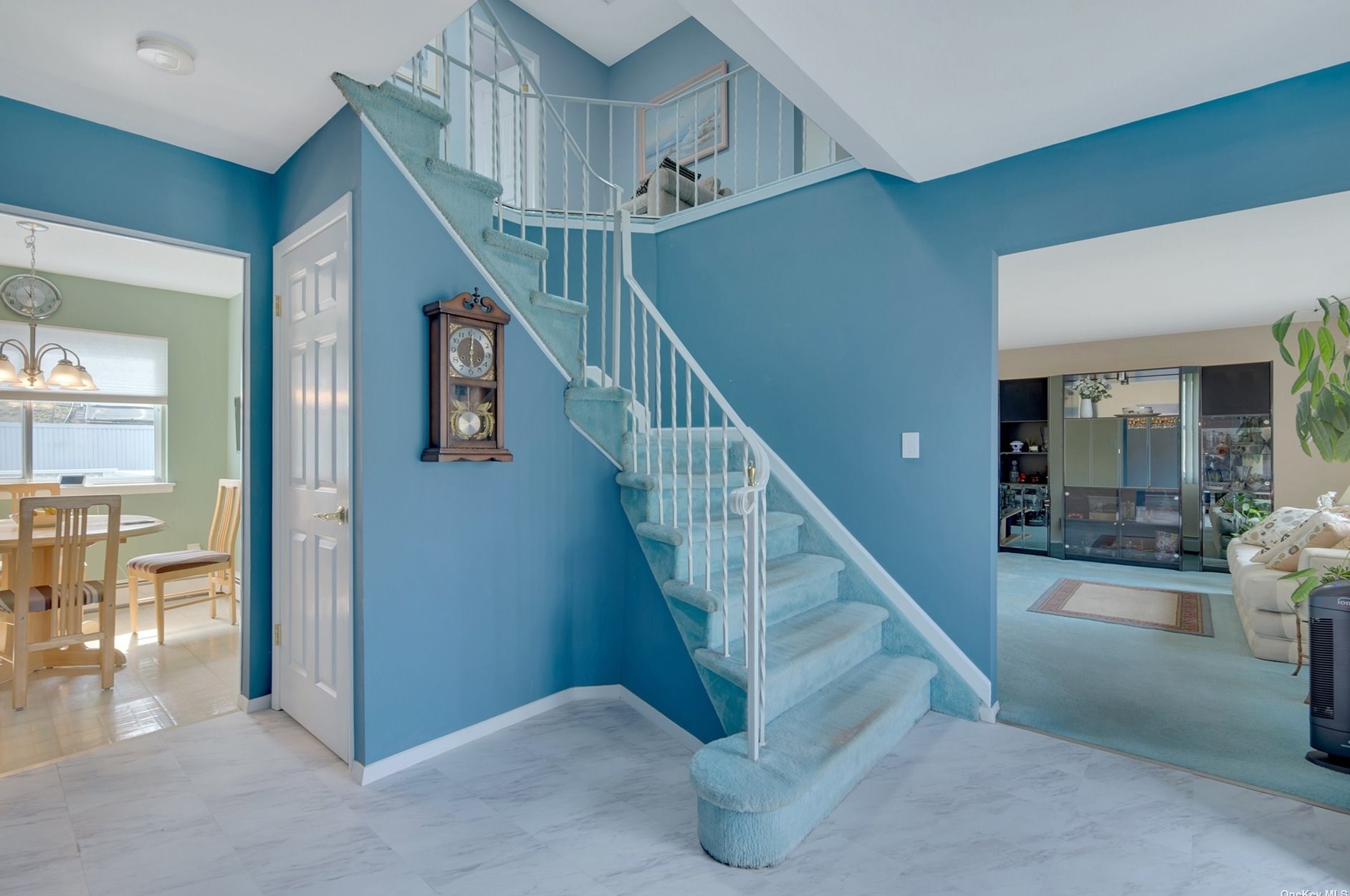 38 Dorothy St, Prt Jefferson Station, NY 11776-1739