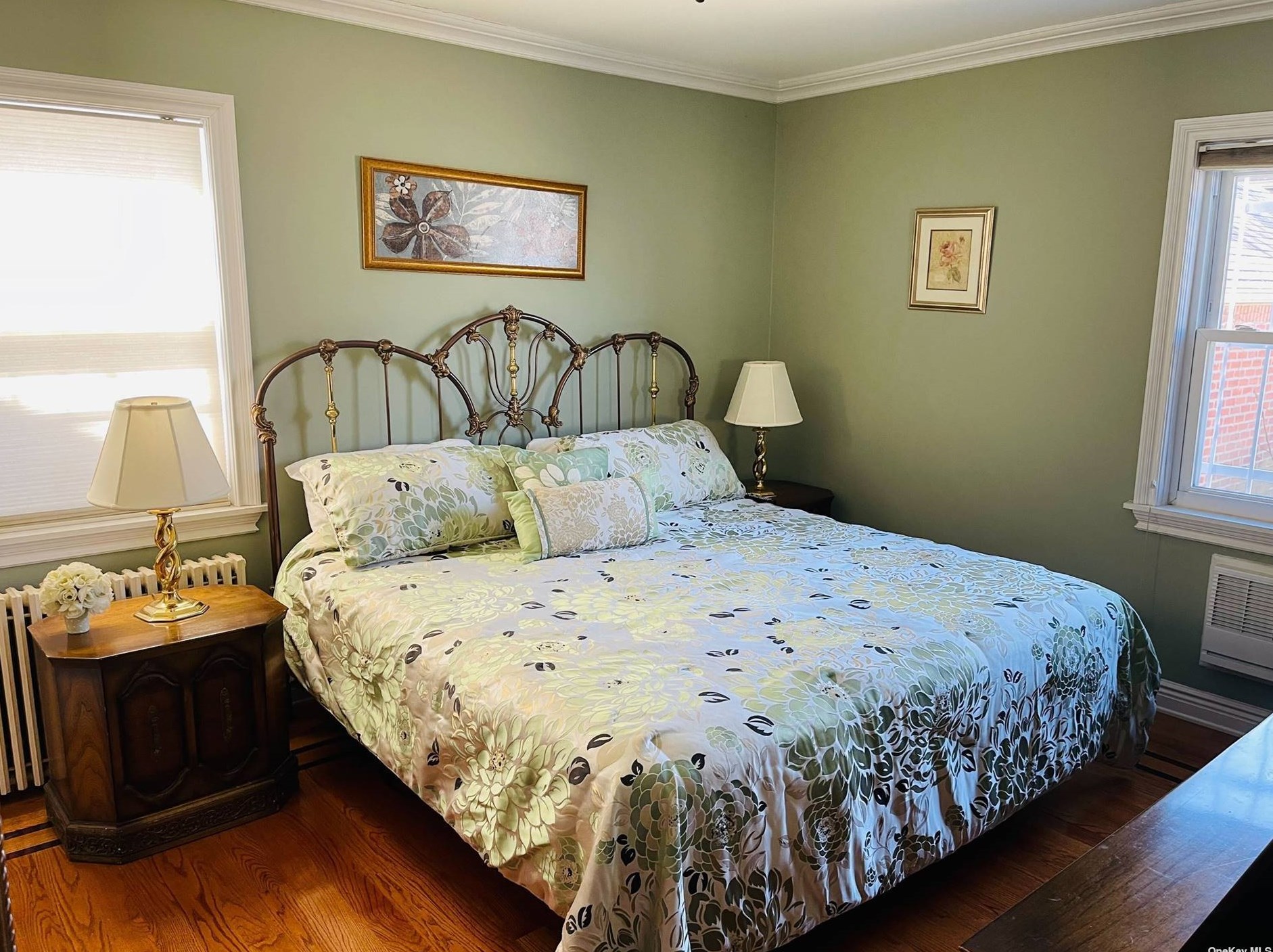 58-20 185th St, Flushing, NY 11365-1609