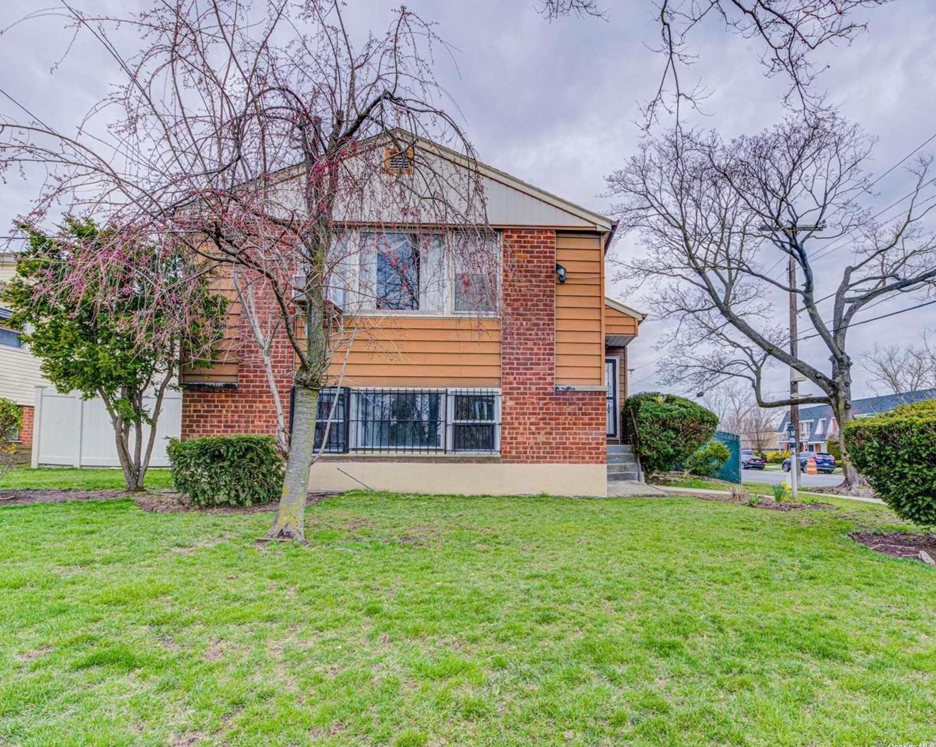 10583 Flatlands 7th St, Brooklyn, NY 11236-4619
