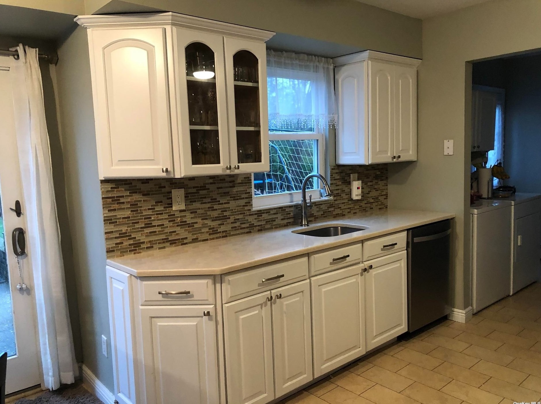31 Elkin Dr, Middle Island, NY 11953-2110
