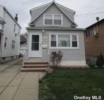 147-21 19th Ave, Flushing, NY 11357-3030