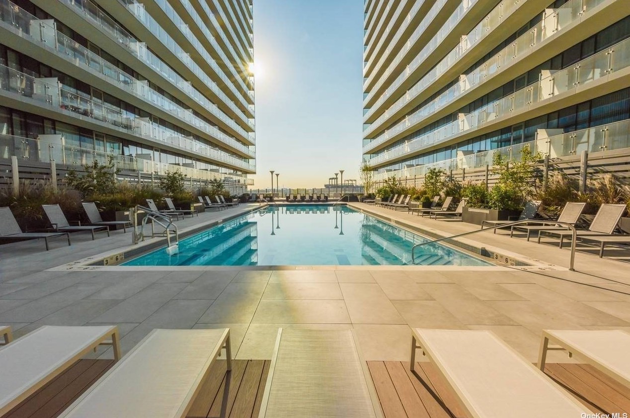 4028 College Point Blvd Apt 1606, Flushing, NY 11354
