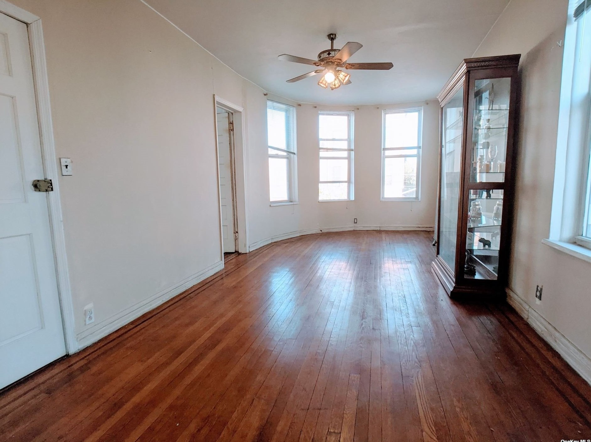 69-20 Frst Ave, Flushing NY exterior