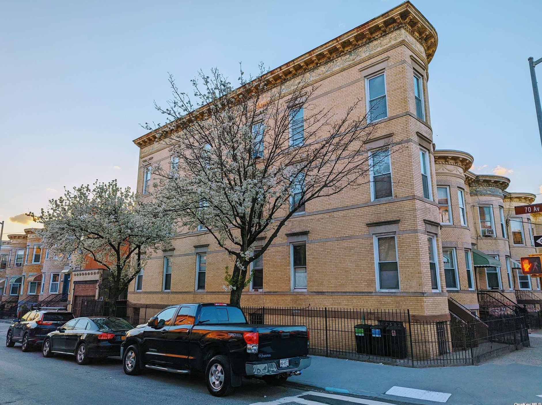 69-20 Frst Ave, Flushing NY exterior