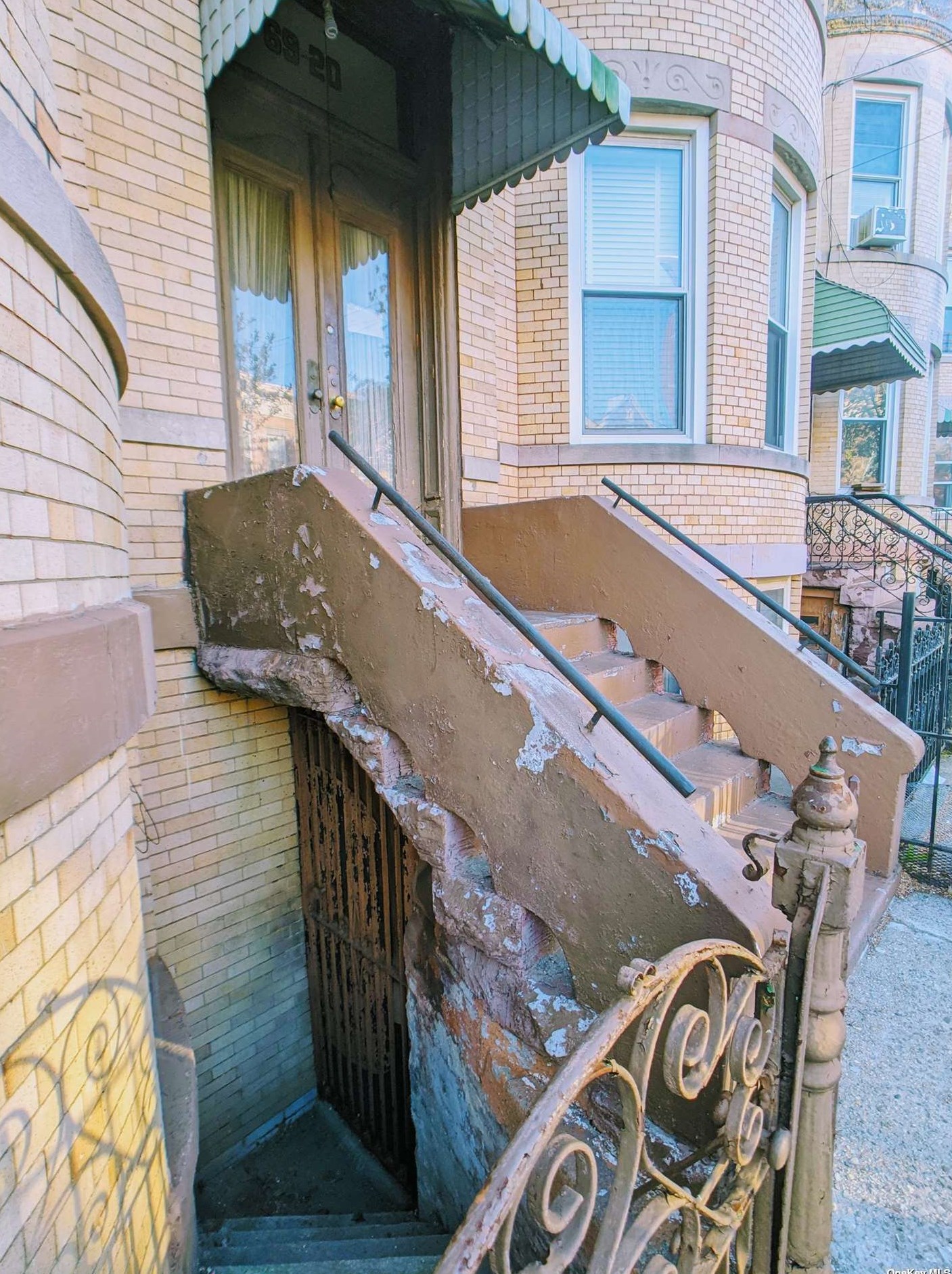 69-20 Frst Ave, Flushing NY exterior