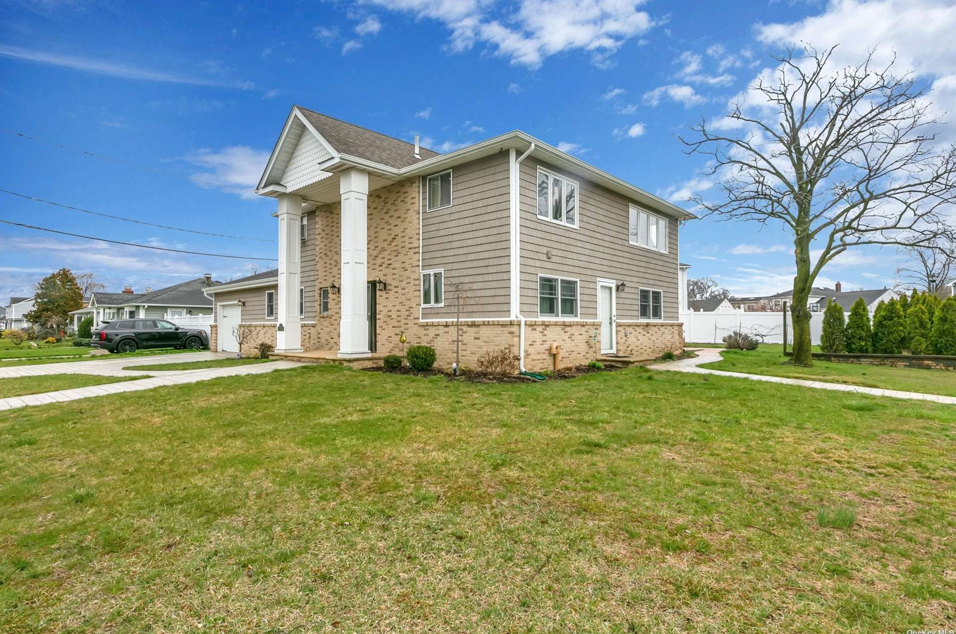 2429 Willoughby Ave, Seaford, NY 11783