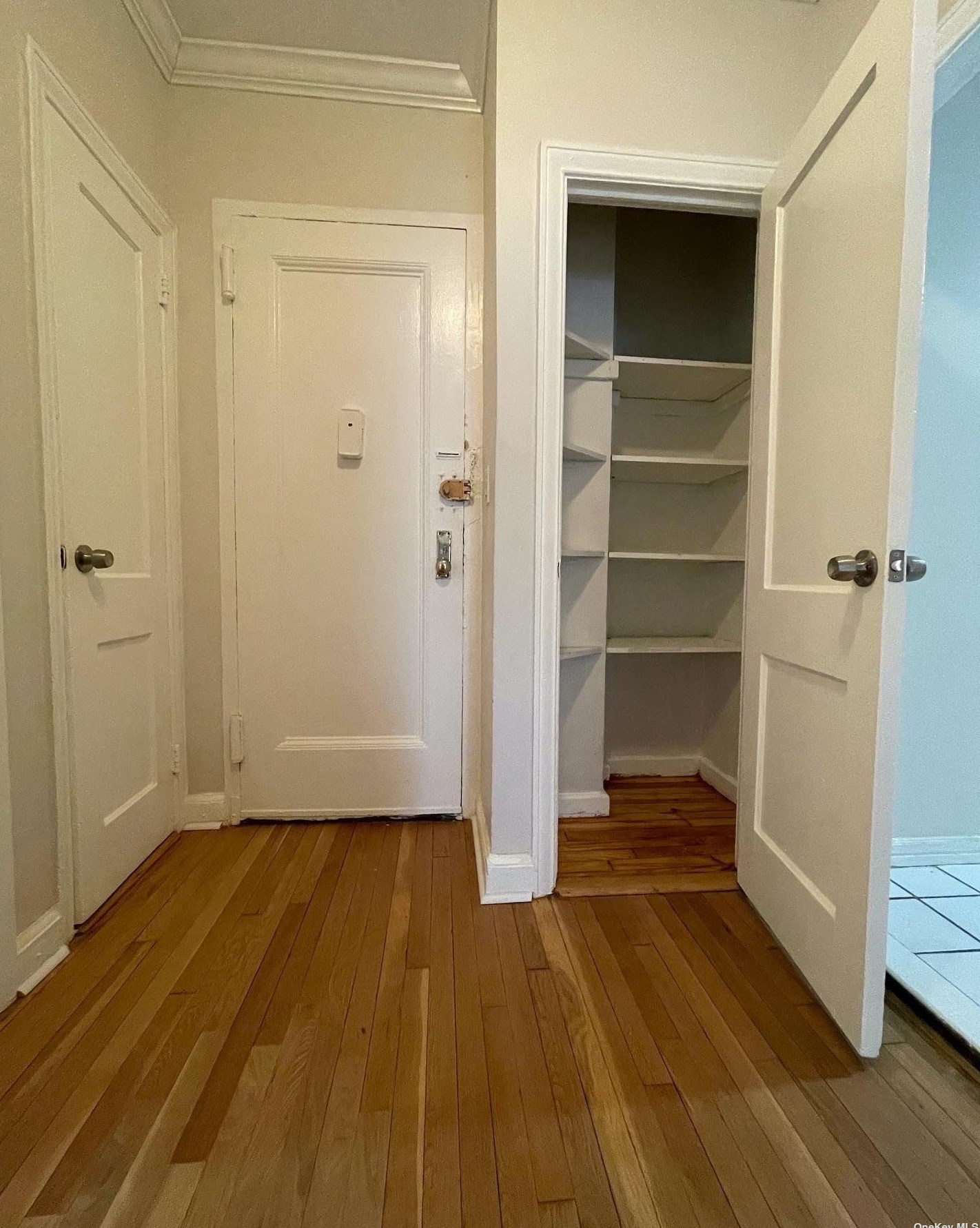 78-10 34th Ave #2g, Flushing, NY 11372