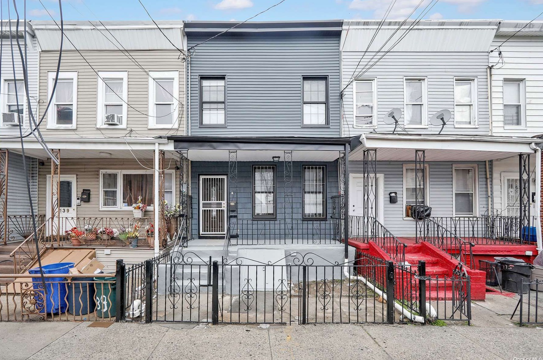 141 Glen St, Brooklyn NY  11208-2919 exterior