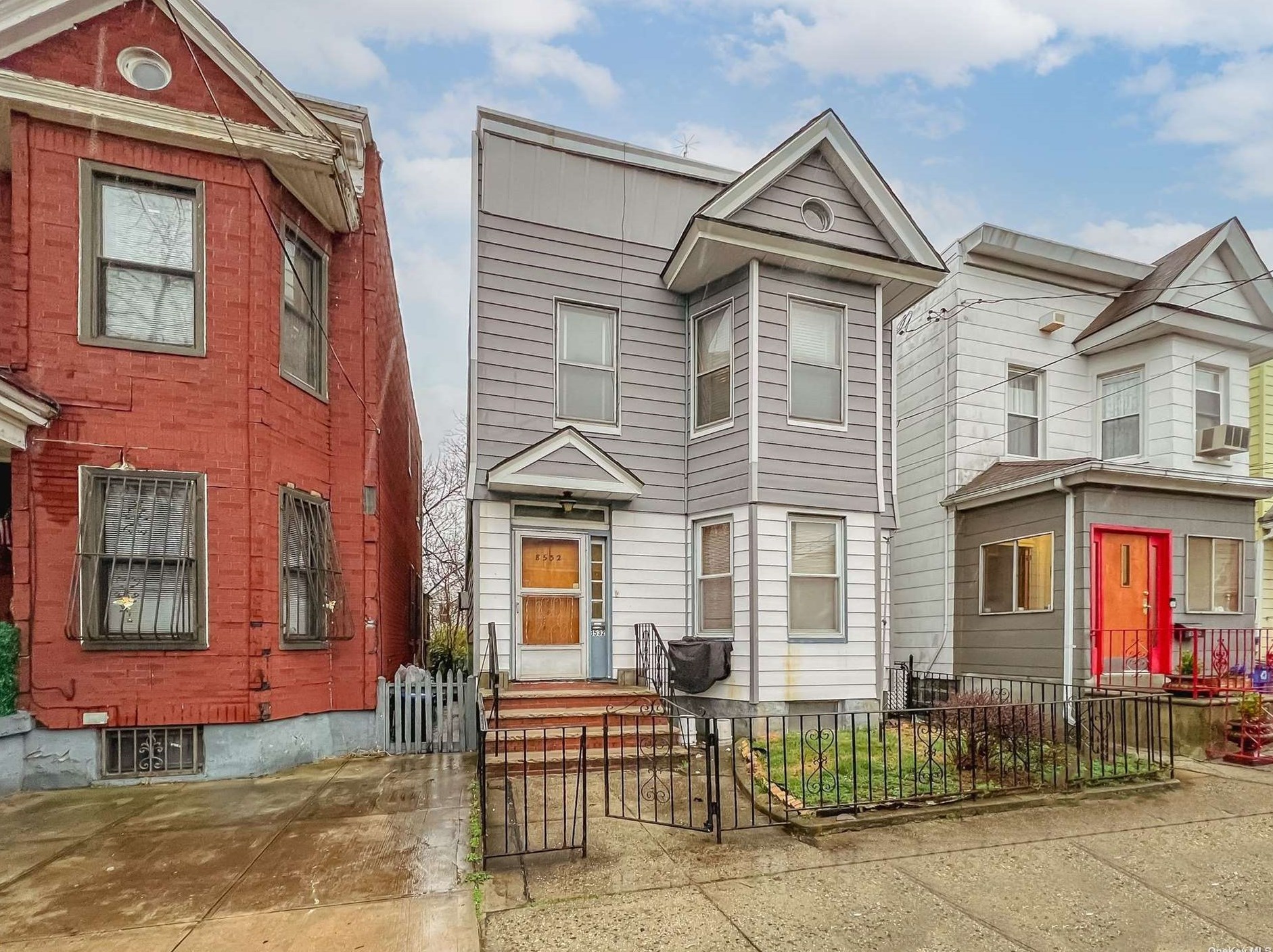 85-32 54th Ave, Flushing, NY 11373-1009