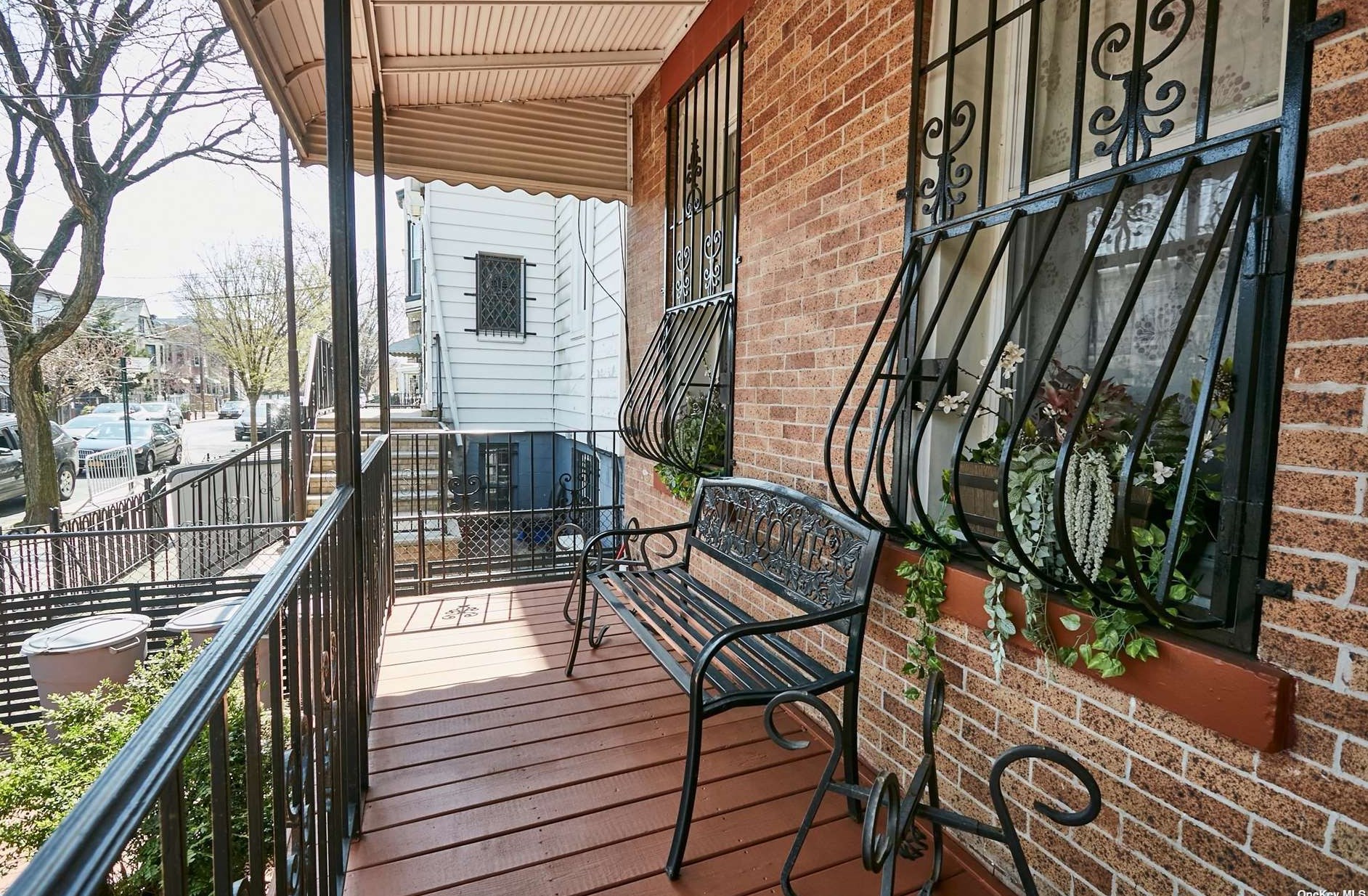92 Hale Ave, Brooklyn, NY 11208-1252