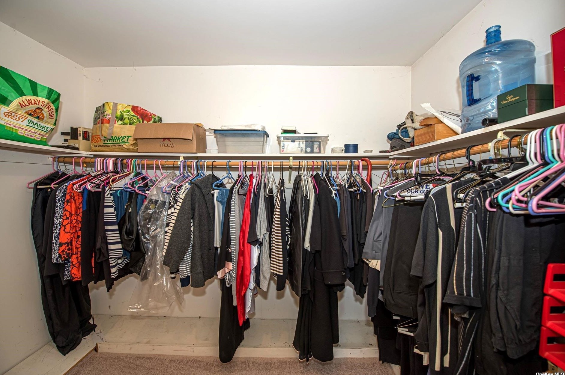 292 Holbrook Rd, Hauppauge NY  11779-1813 exterior