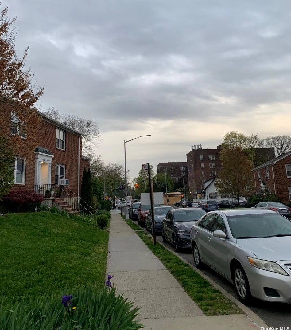 17209 Crocheron Ave, Flushing NY  11358-2490 exterior