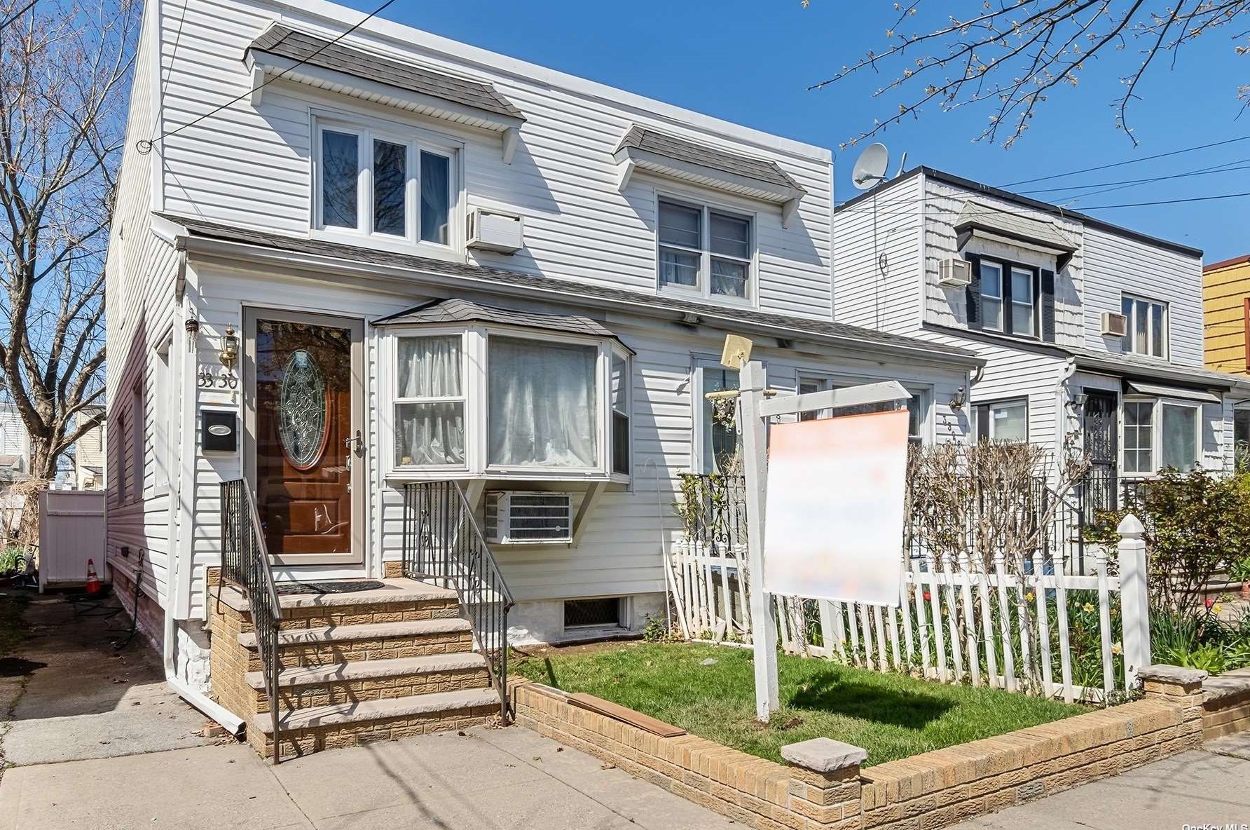 3330 204th St, Flushing, NY 11361-1248