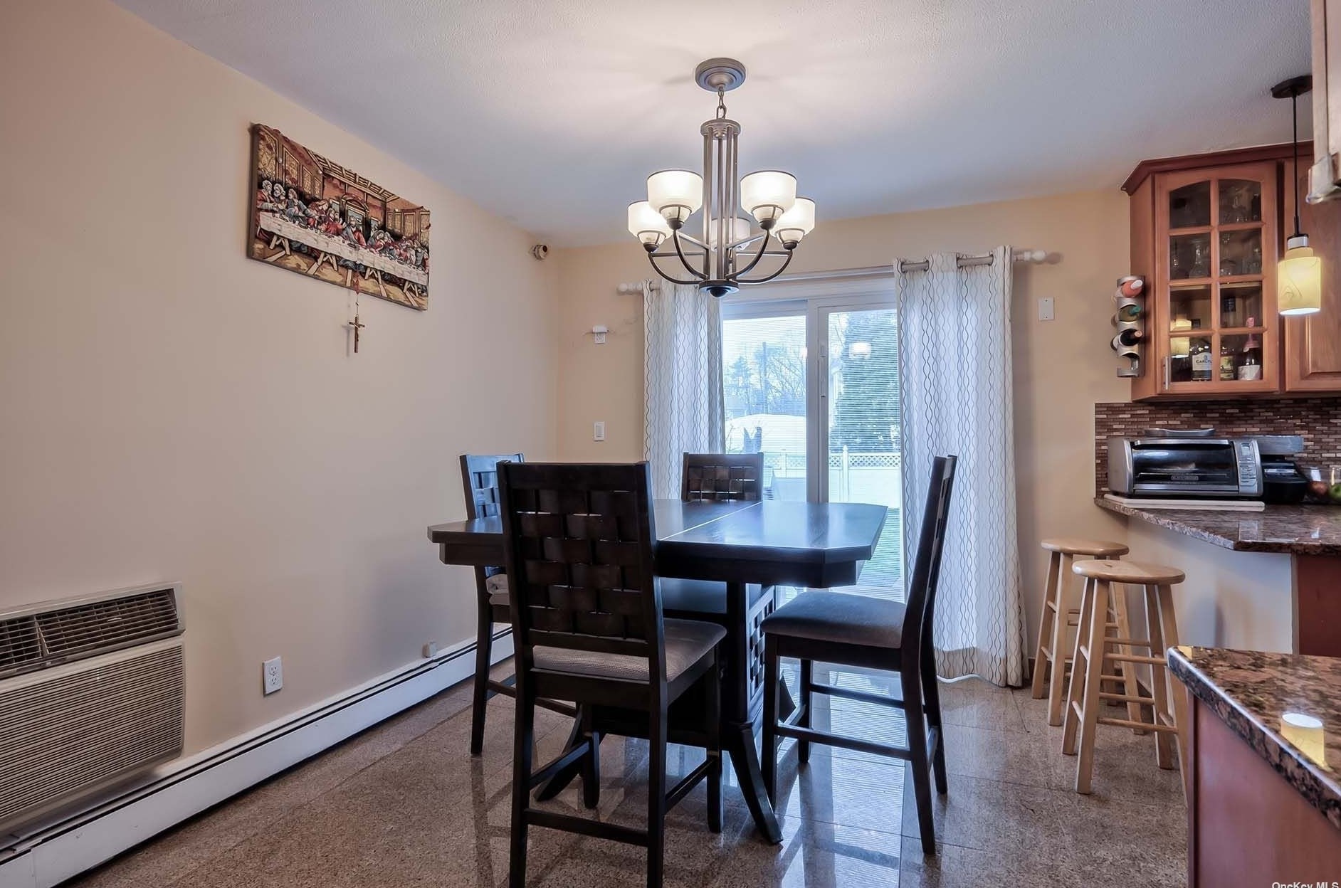 614 Woodbury Rd, Hicksville NY 11803-1012 exterior