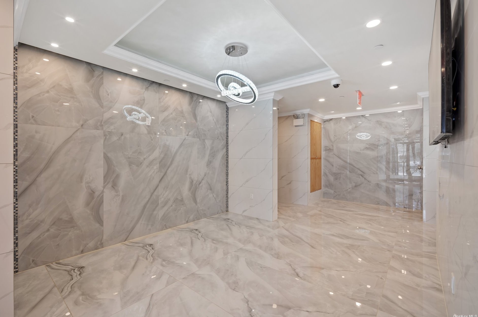 42-18 147th St, Flushing, NY 11355-1712