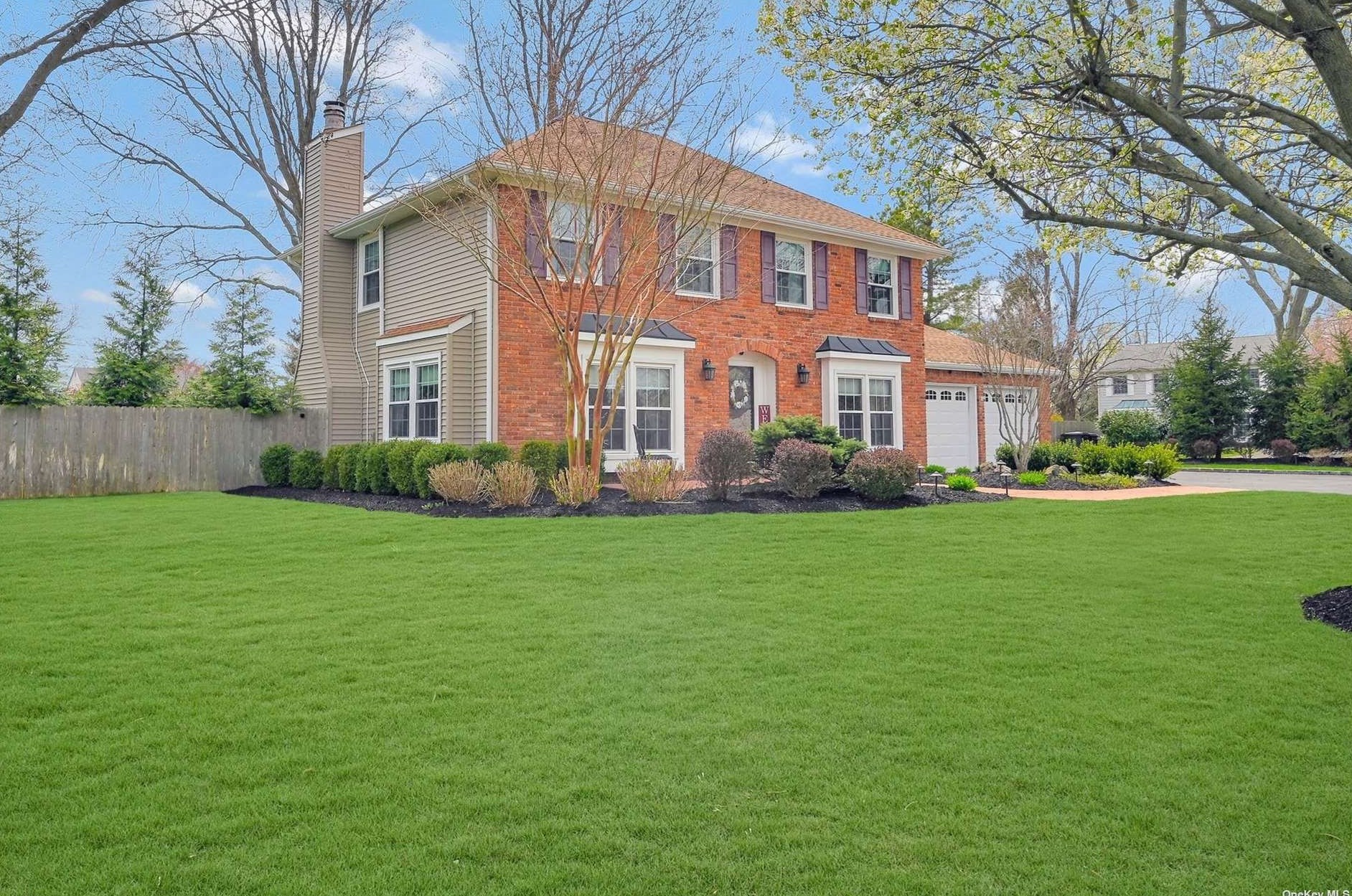 1 Westwood Ave, Stonybrook, NY 11790-2839