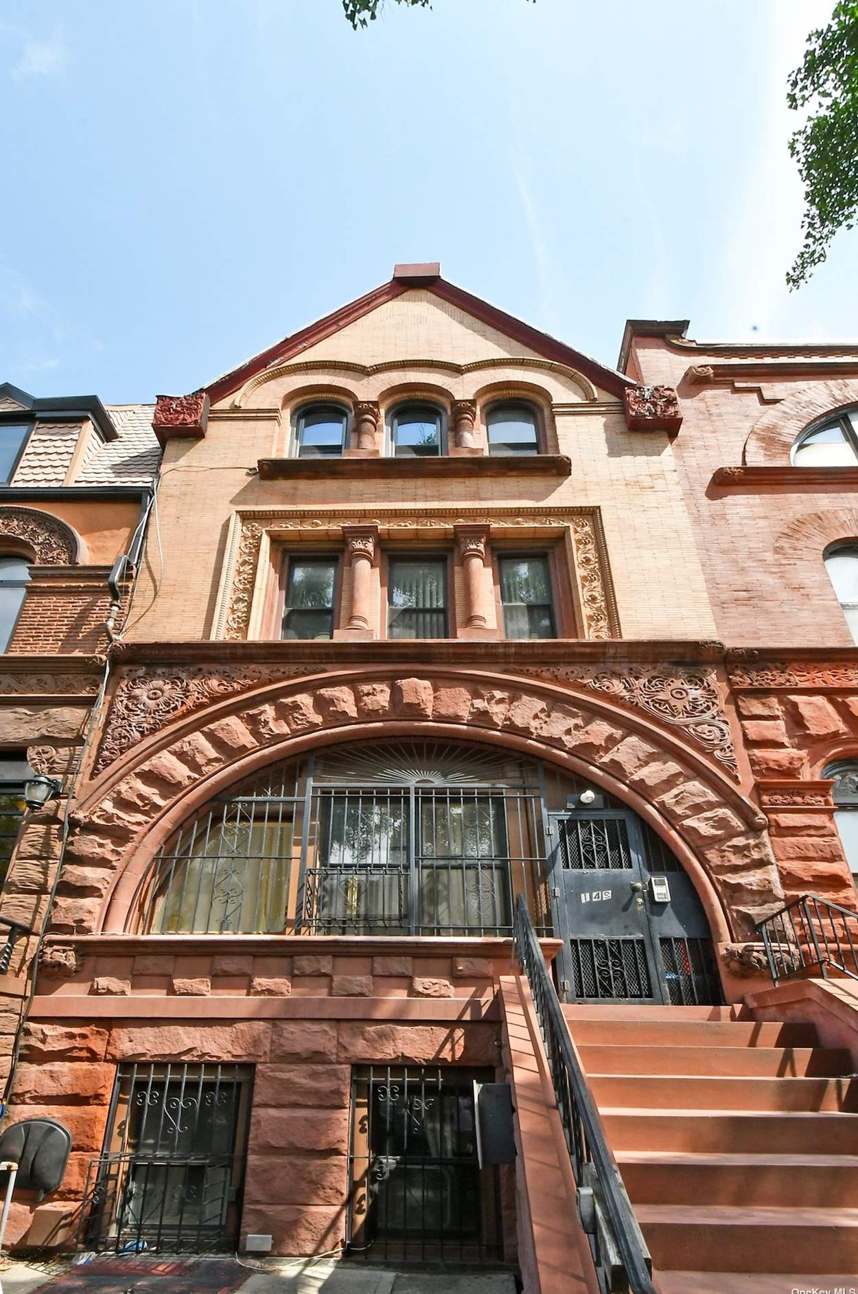 149 Herkimer St, Brooklyn, NY 11216