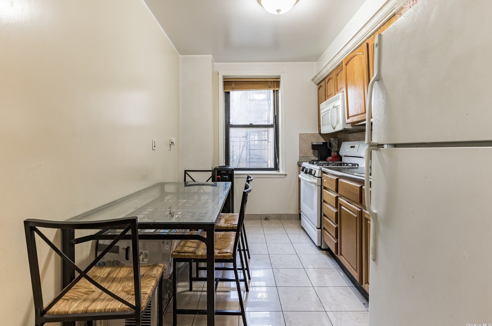 22-03 76th St, Flushing, NY 11370-1223