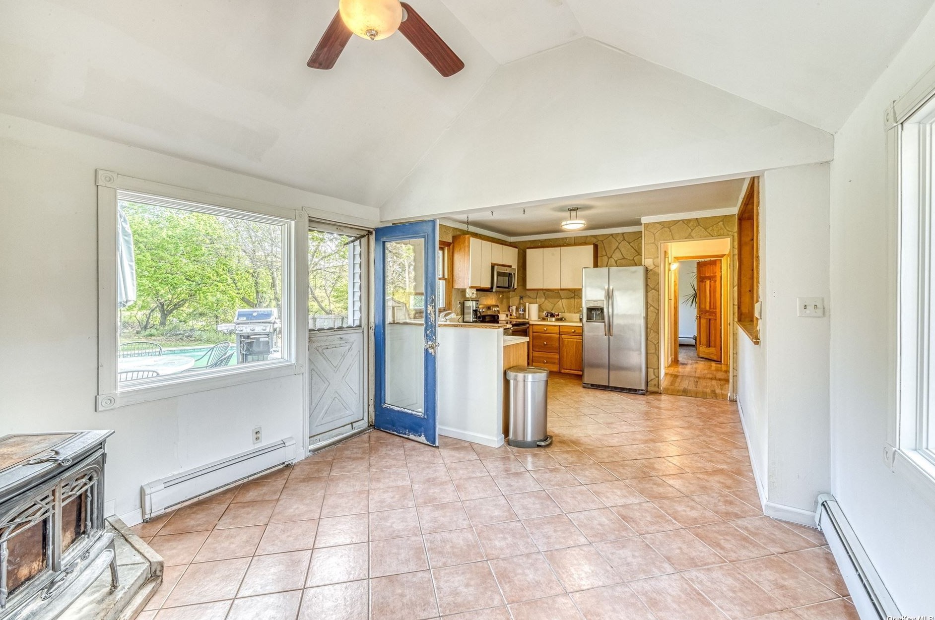 24 Miller Ave, East Moriches, NY 11940-1150