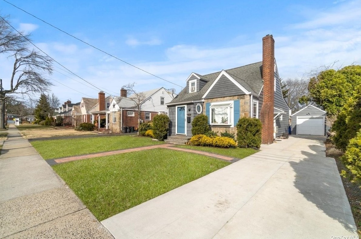 1533 Berkeley Ave, North Baldwin, NY 11510