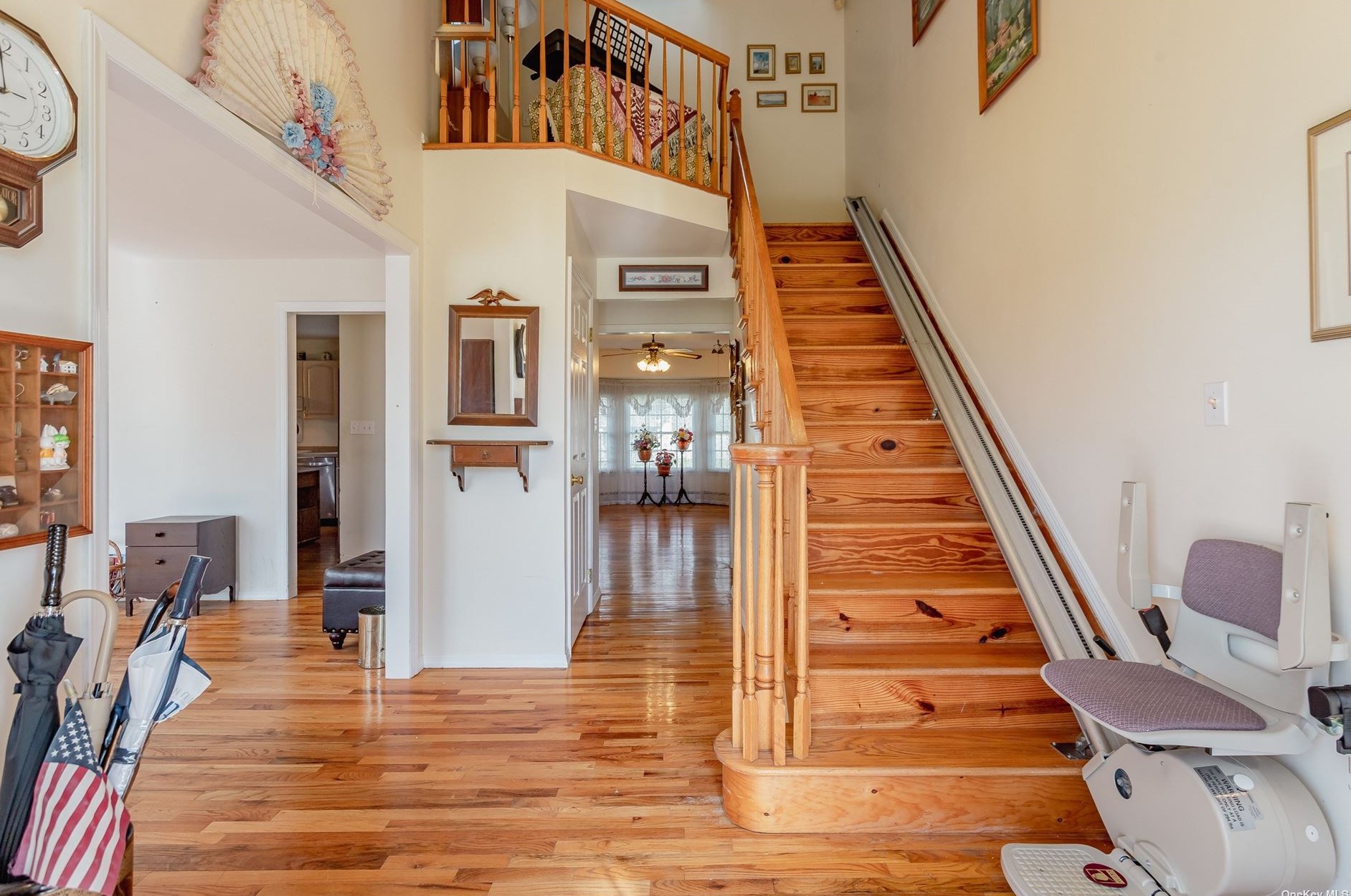 12 Hawthorne Ln, East Moriches, NY 11940-1447