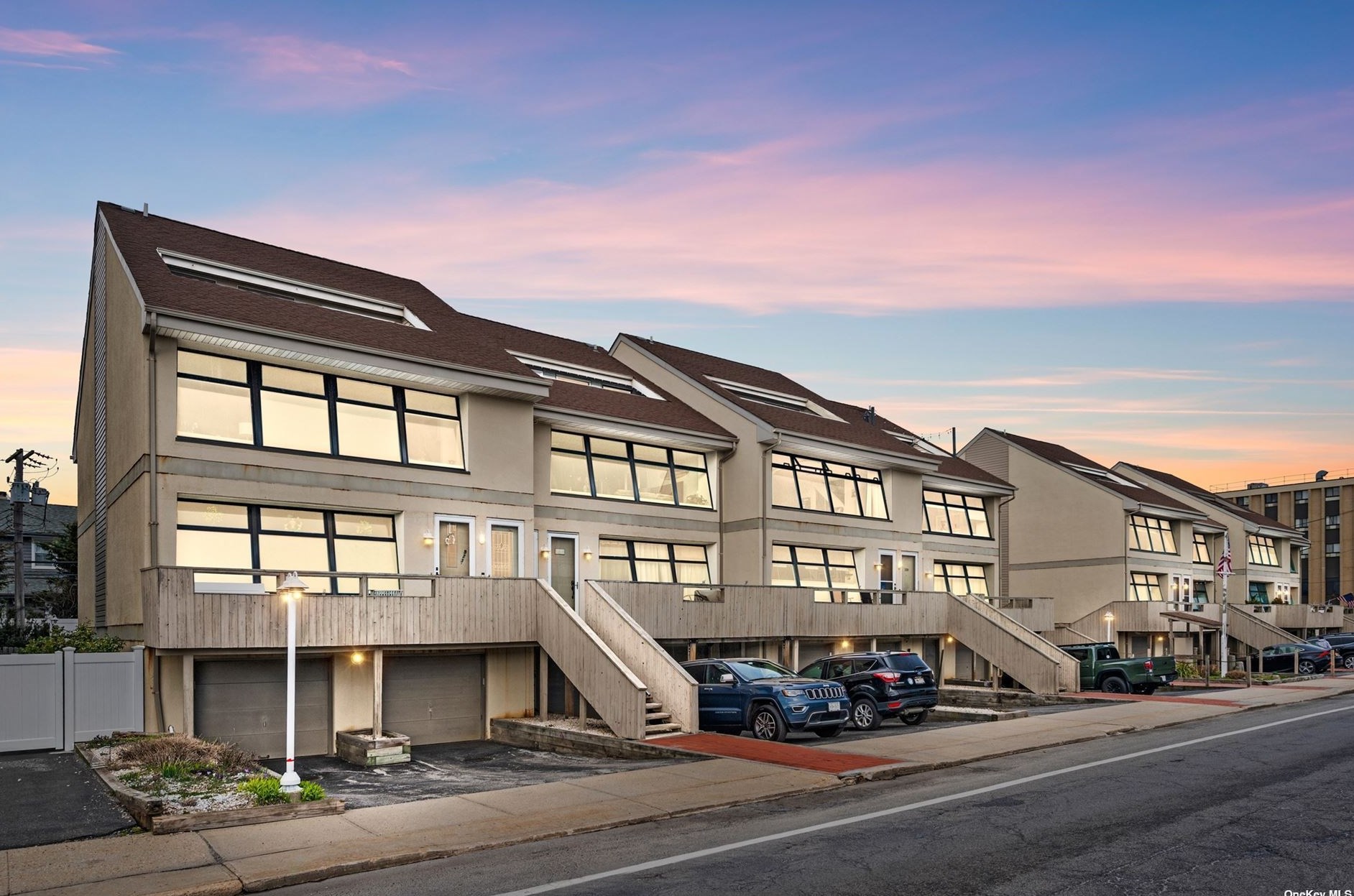 521 W Broadway #b, East Atlantic Beach, NY 11561