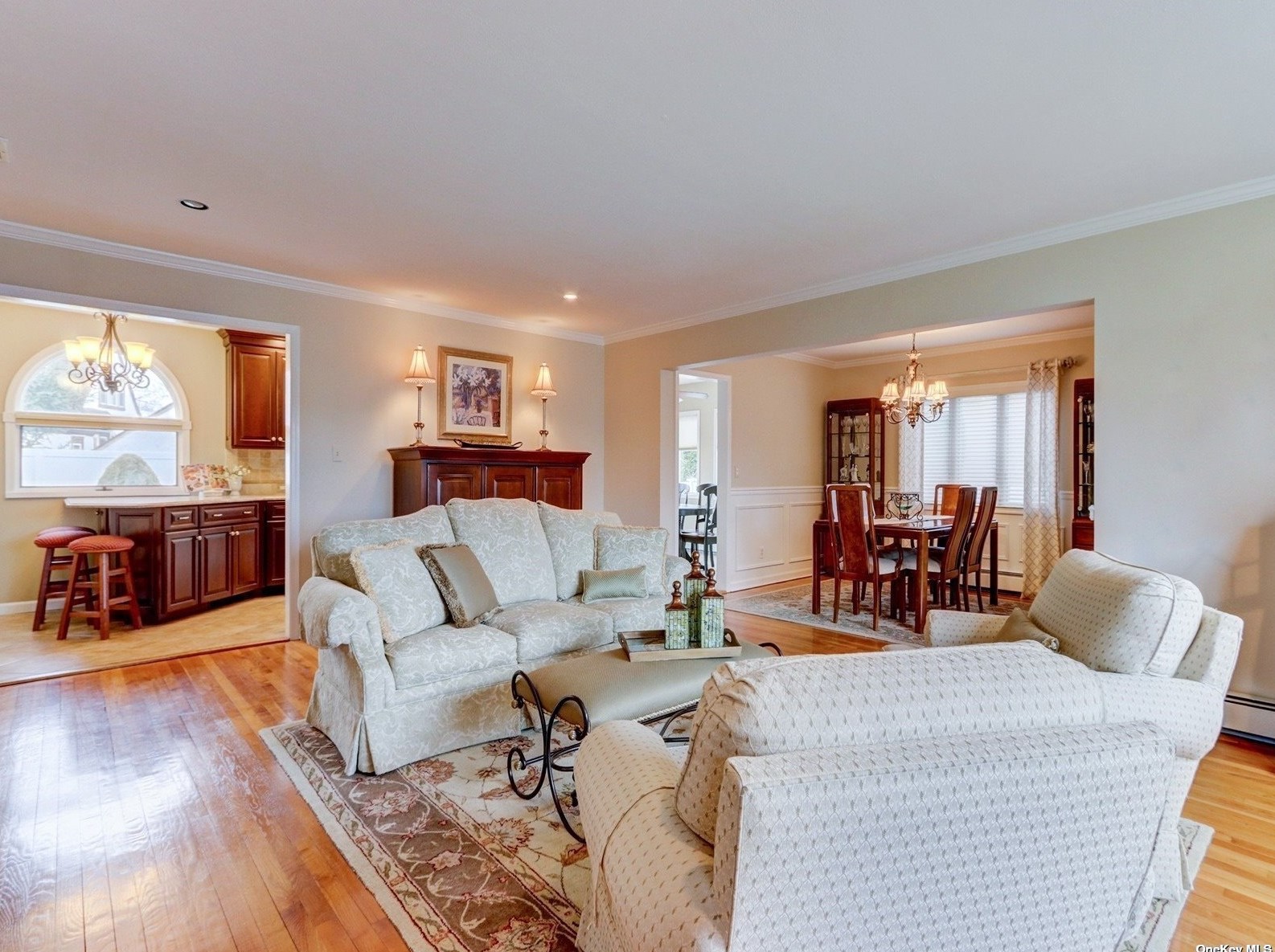 37 Ripplewater Ave, East Massapequa, NY 11758-8443