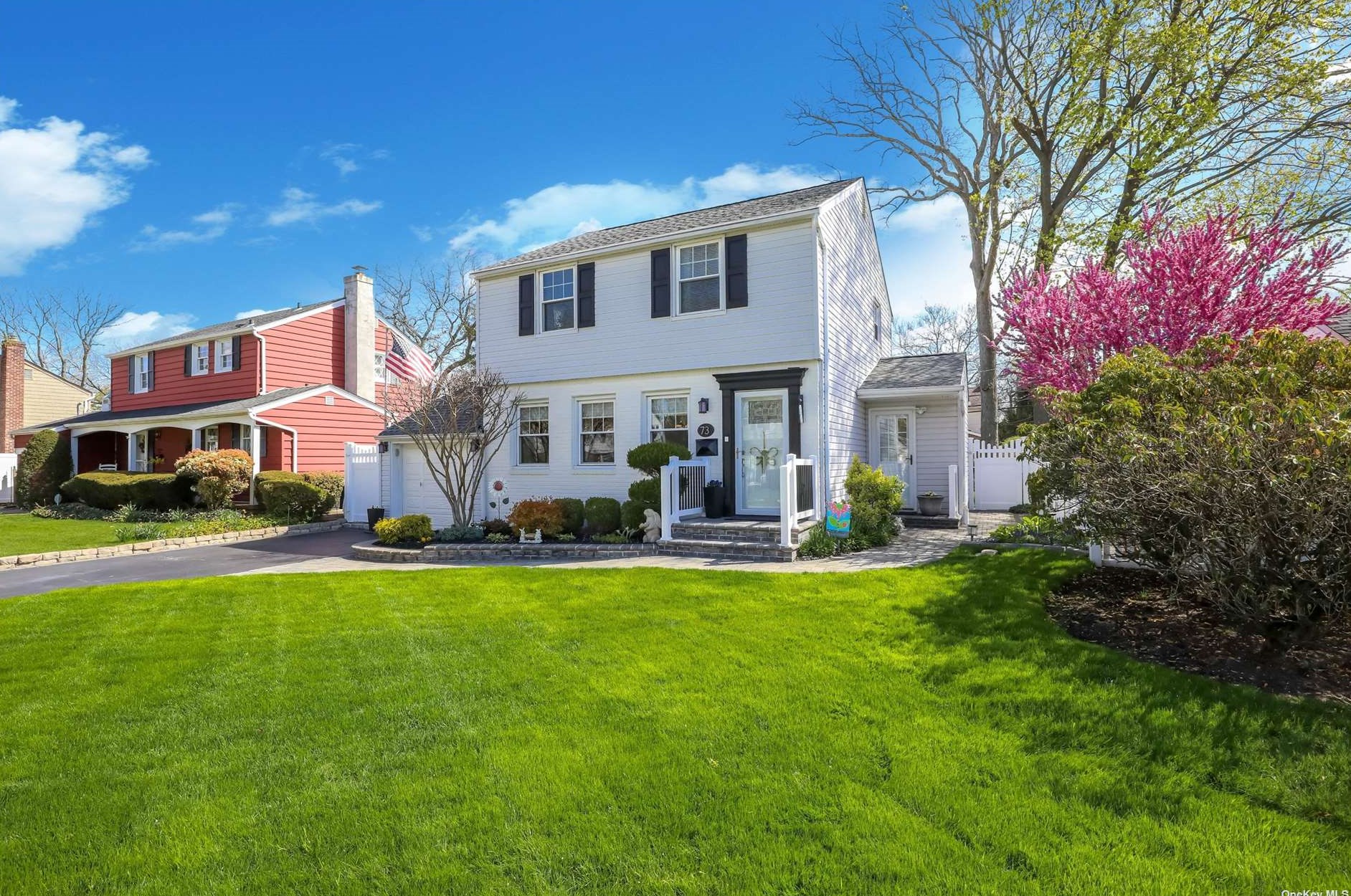 73 Roydon Dr, North Merrick, NY 11566-1424