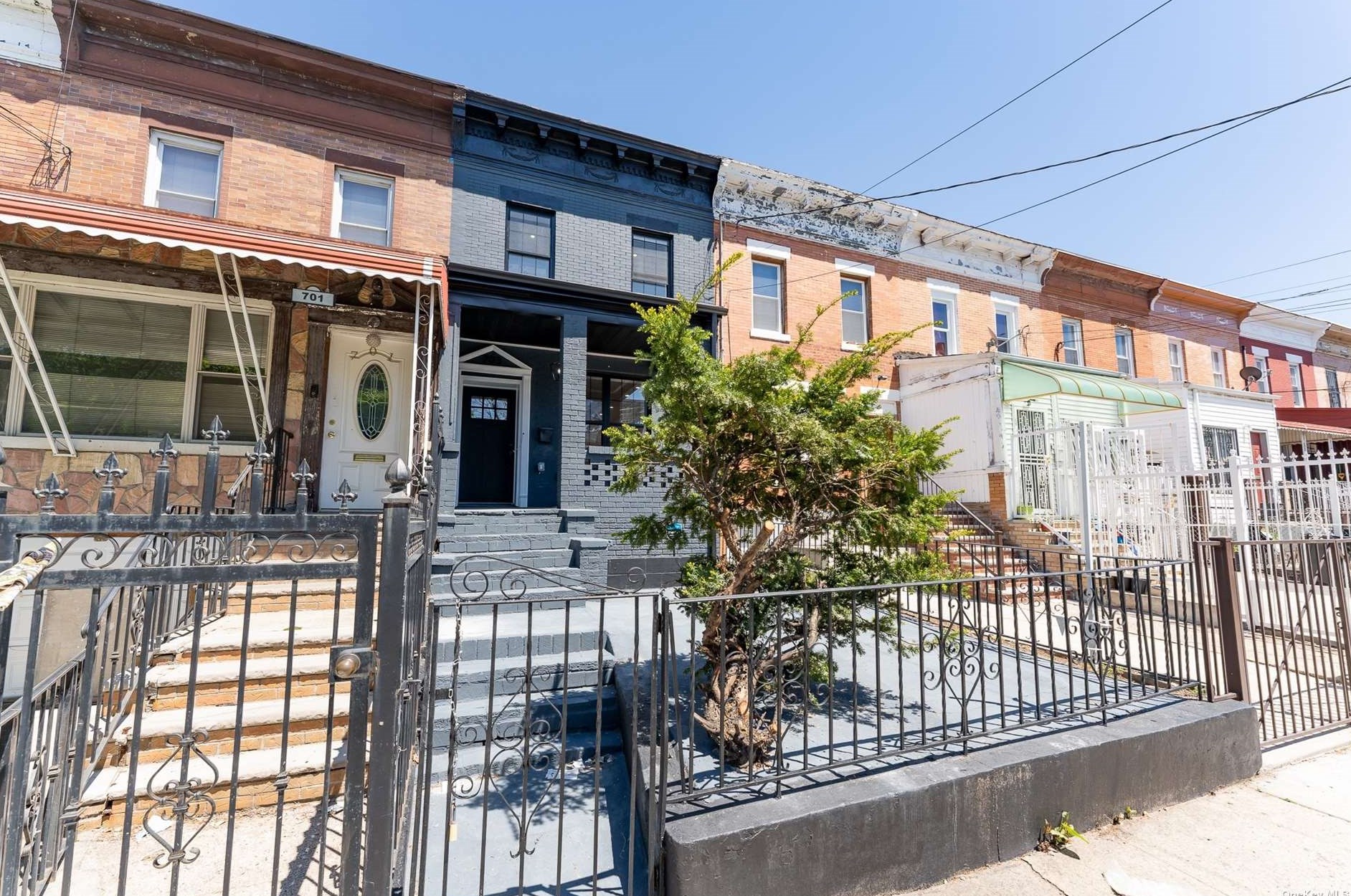 703 Vermont St, Brooklyn, NY 11207-7007