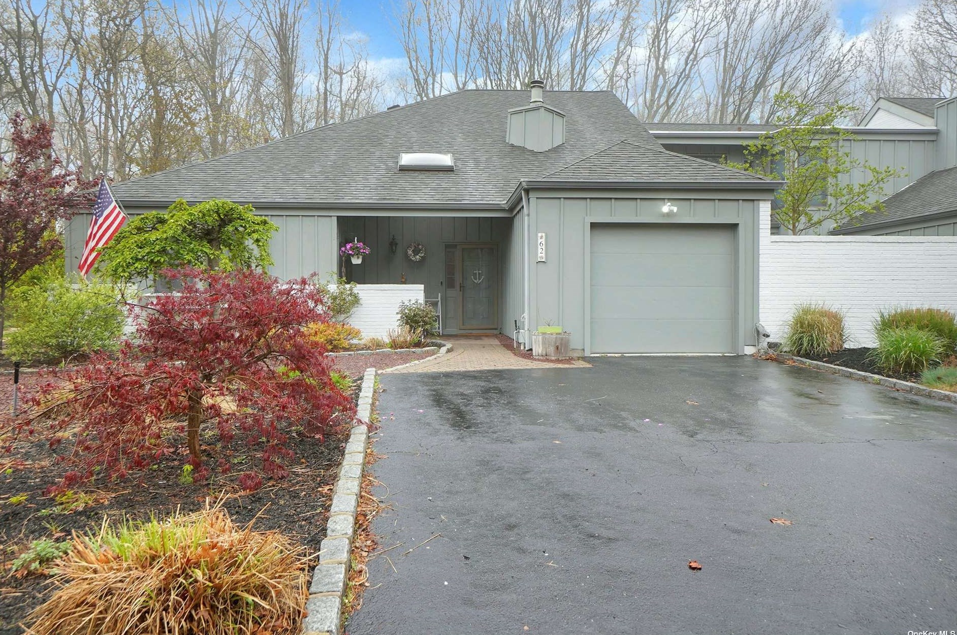 62 Laurel Cres, Prt Jefferson Station, NY 11777-1442