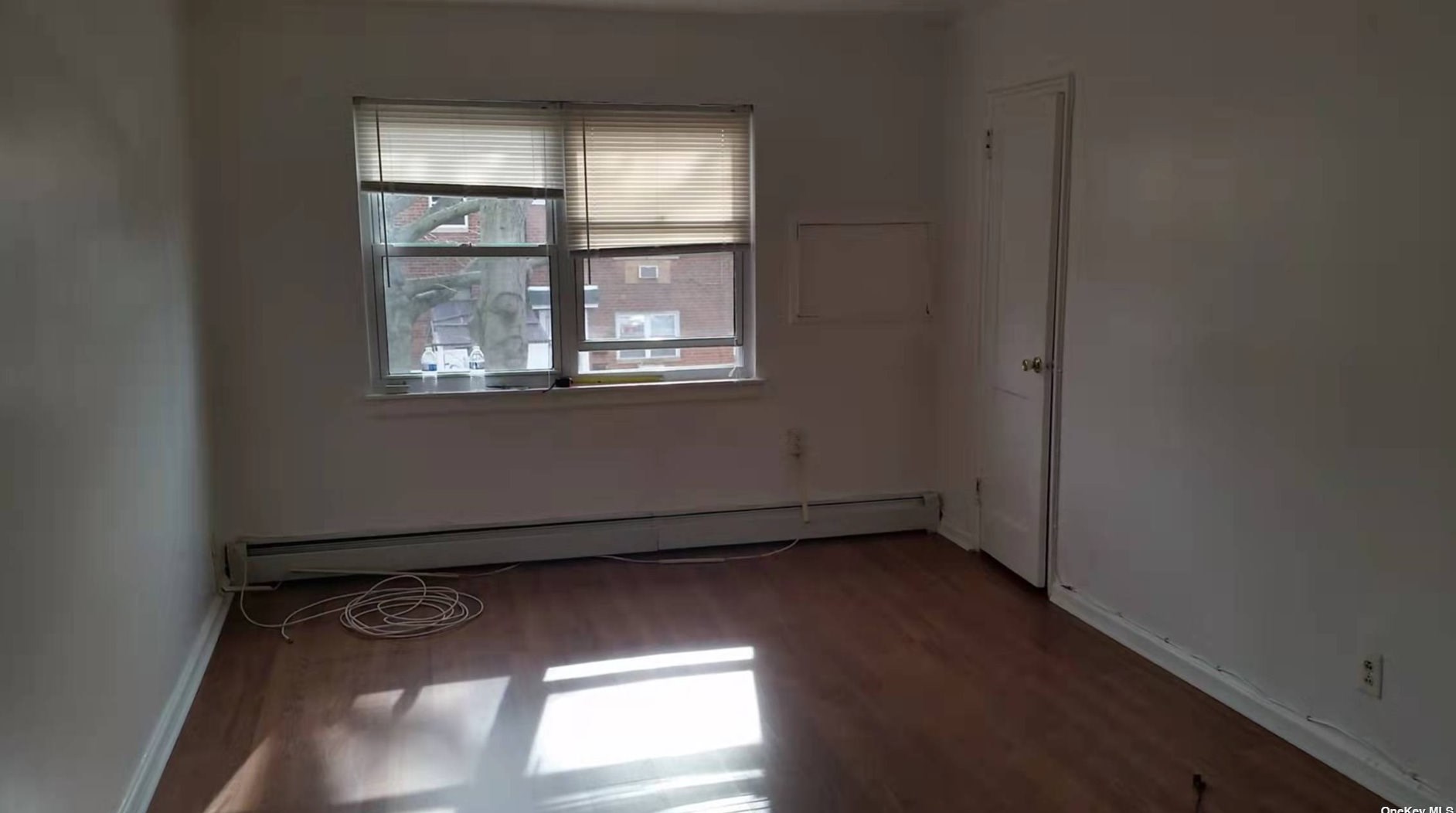 137-79 70th Ave #2fl, Flushing, NY 11367