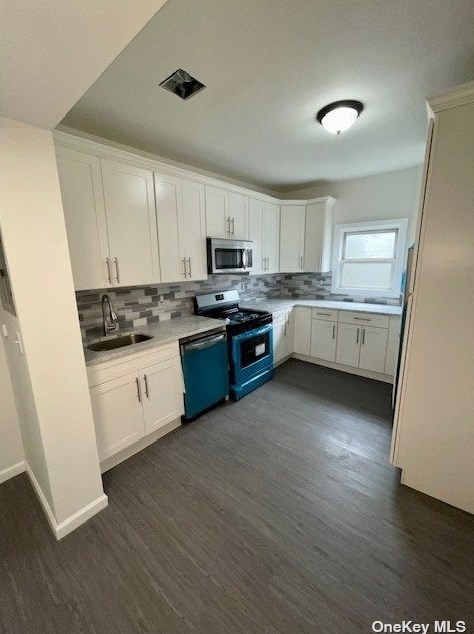 3551 E Tremont Ave, Bronx, NY 10465