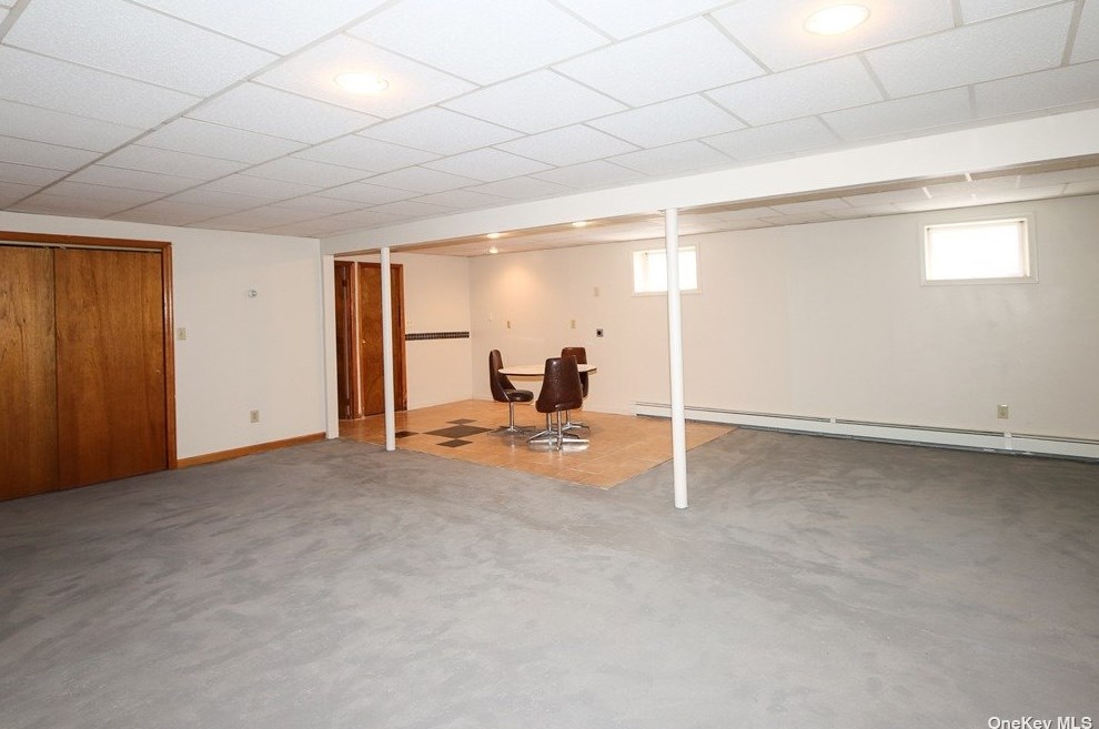 14 2nd St, Glen Cove NY  11542-3824 exterior
