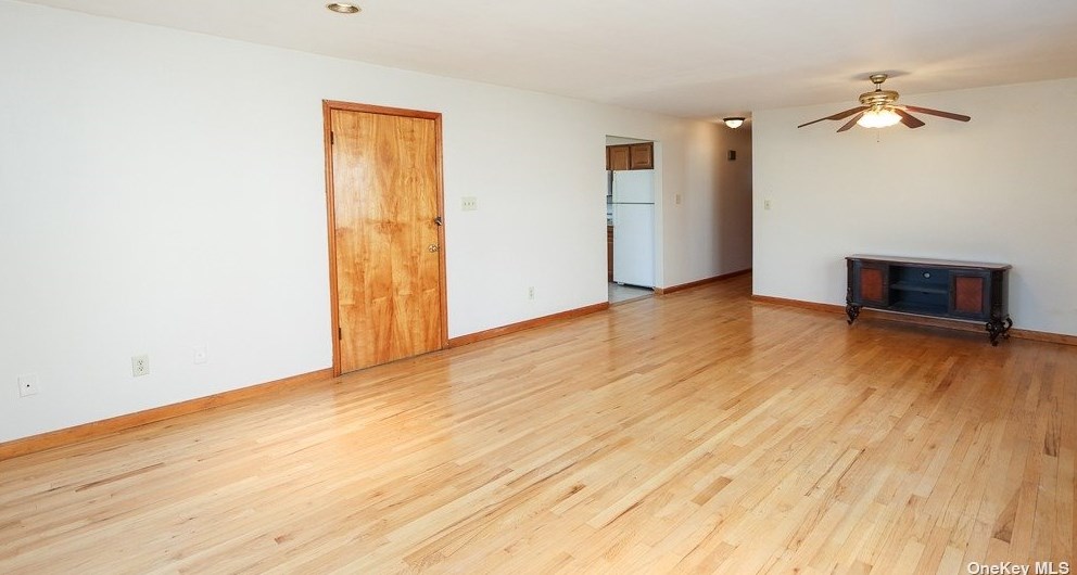 14 2nd St, Glen Cove NY  11542-3824 exterior